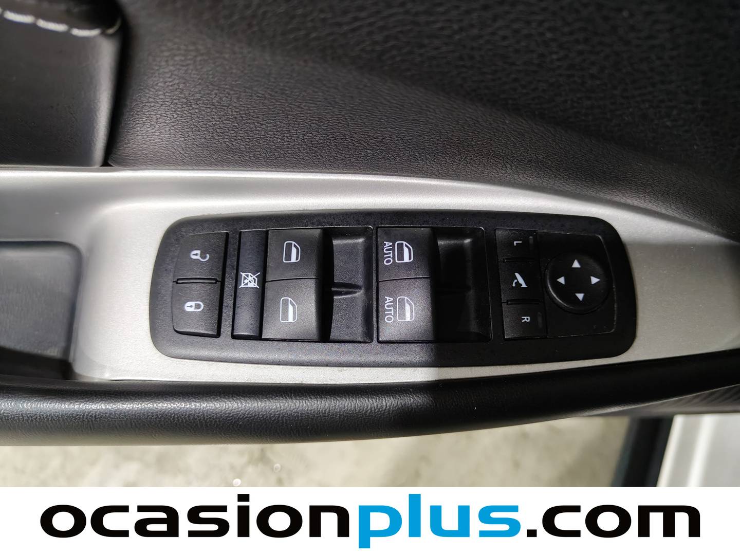 Foto Fiat Freemont Fiat Freemont 2.0 Diesel Lounge AWD Auto (170 CV) 7 Plazas