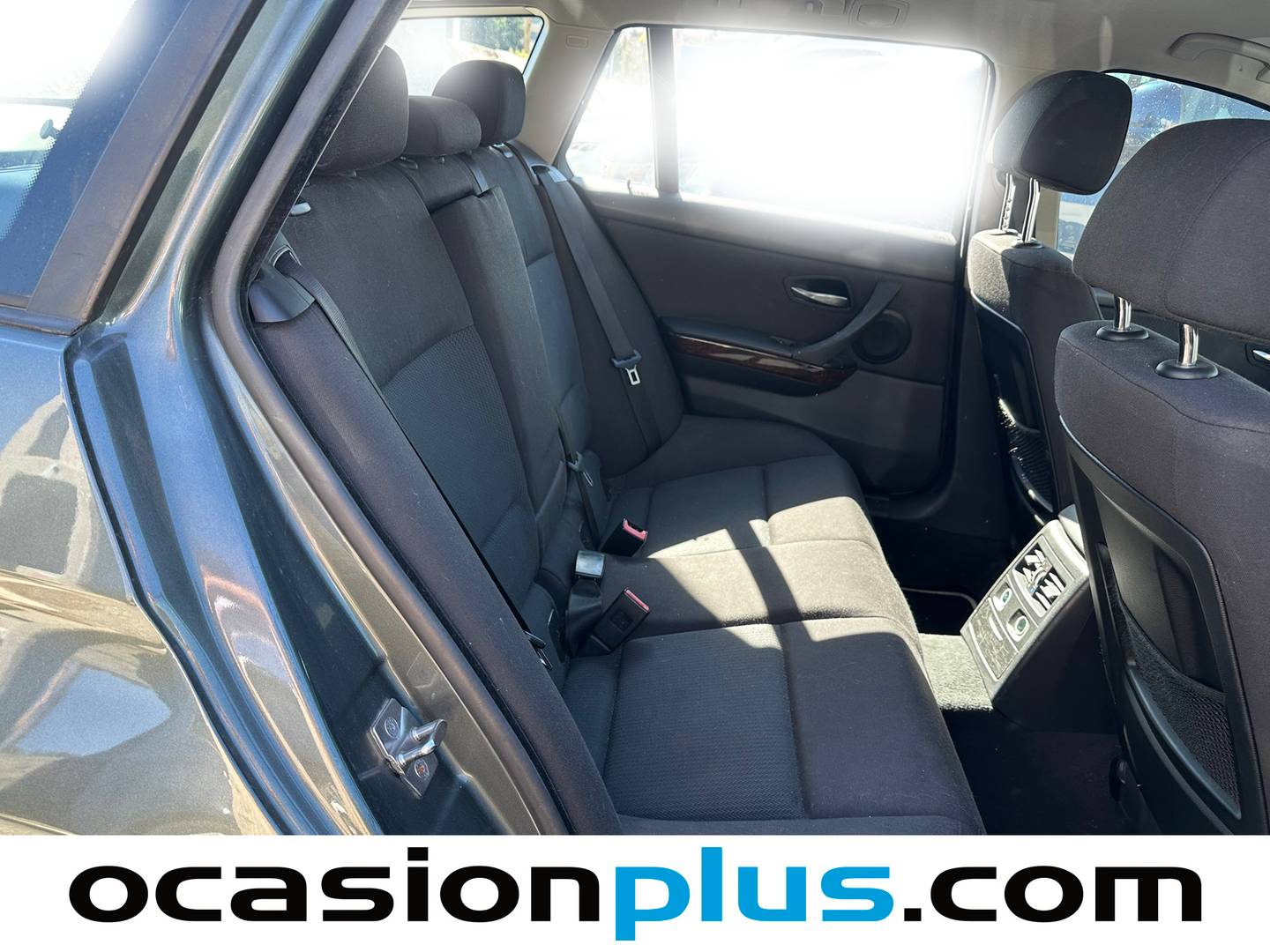 Foto BMW Serie 3 BMW Serie 3 318d Touring  (143 CV)