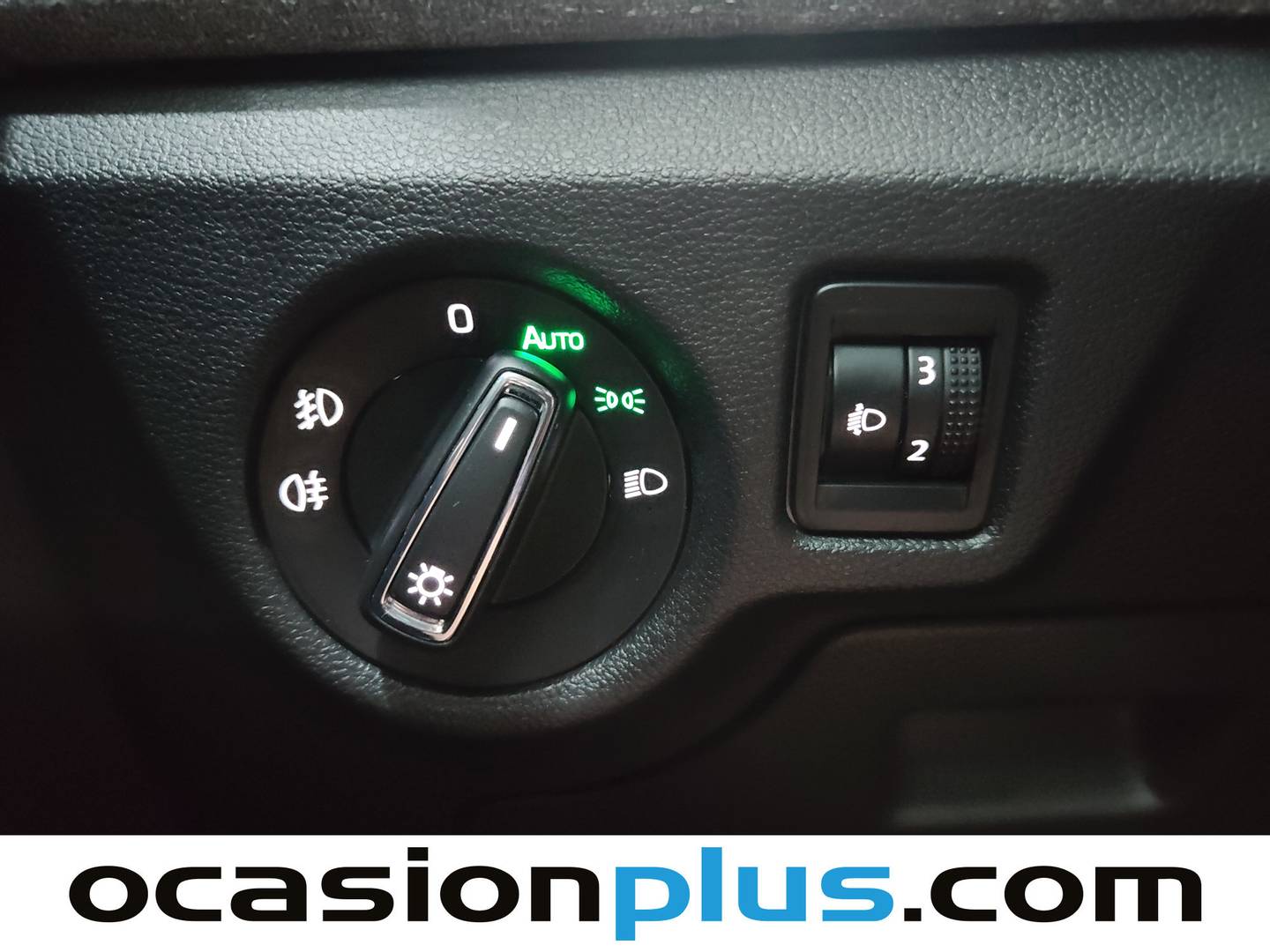 Skoda Kamiq Skoda Kamiq 1.0 TSI Selection DSG (115 CV) seminuevo