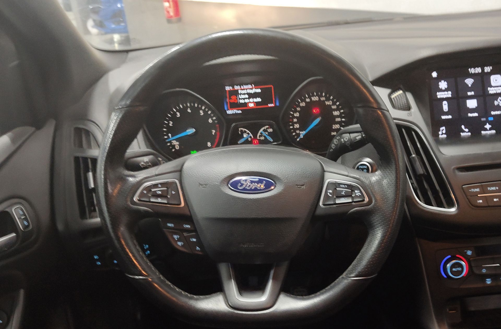 Ford Focus 1.0 EcoBoost ST-Line - foto 19