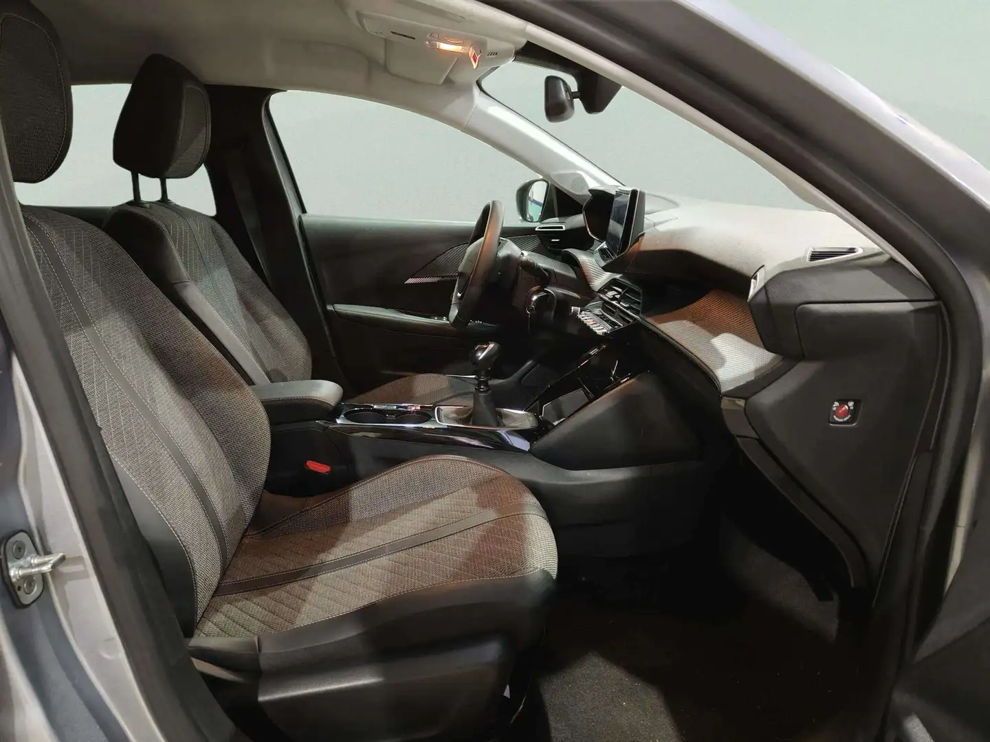 Foto Peugeot 208 Peugeot 208 PureTech 100 Allure (100 CV)