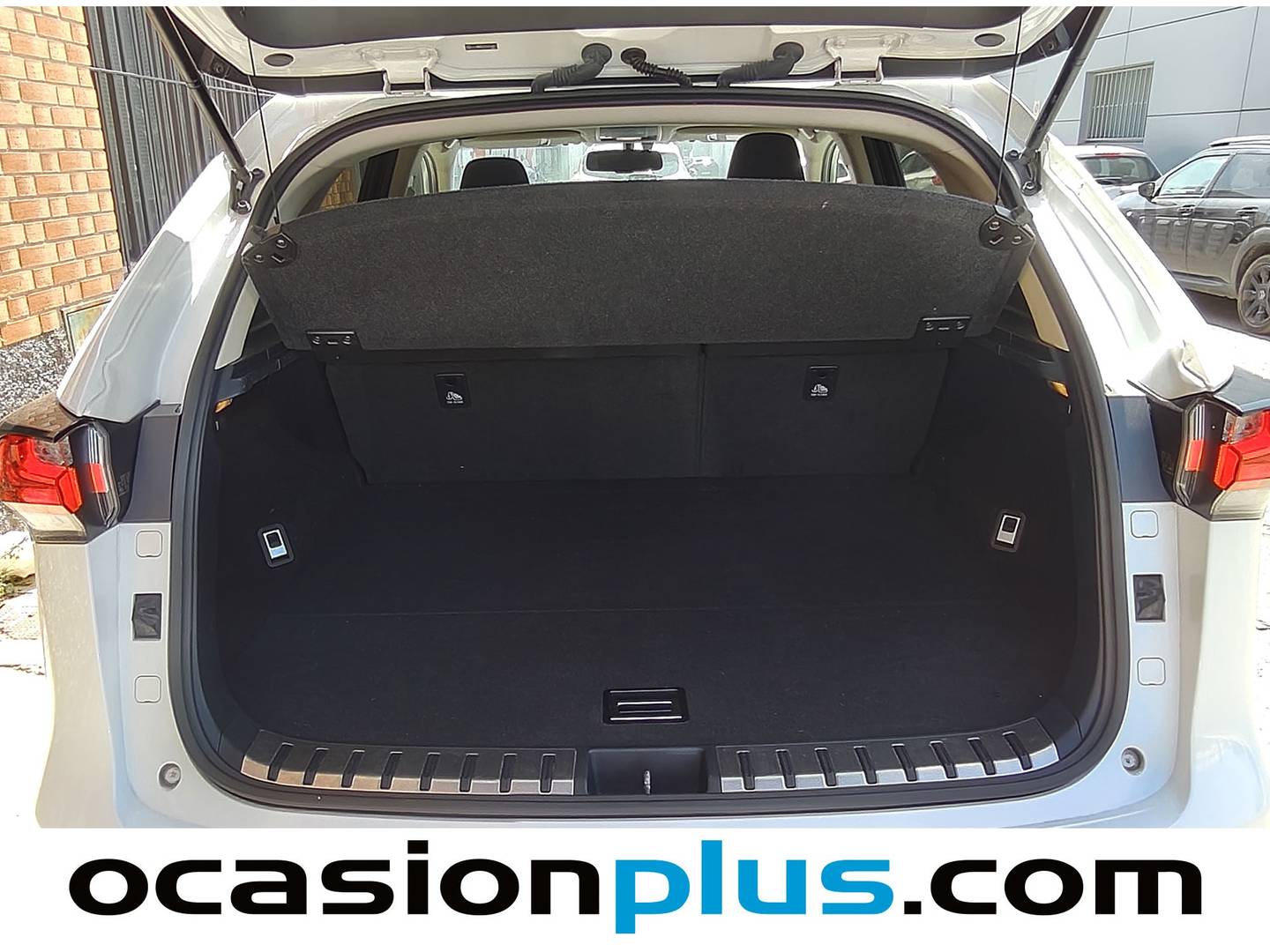 Lexus NX Lexus NX 300h Business Navigation 2WD (197 CV) barato