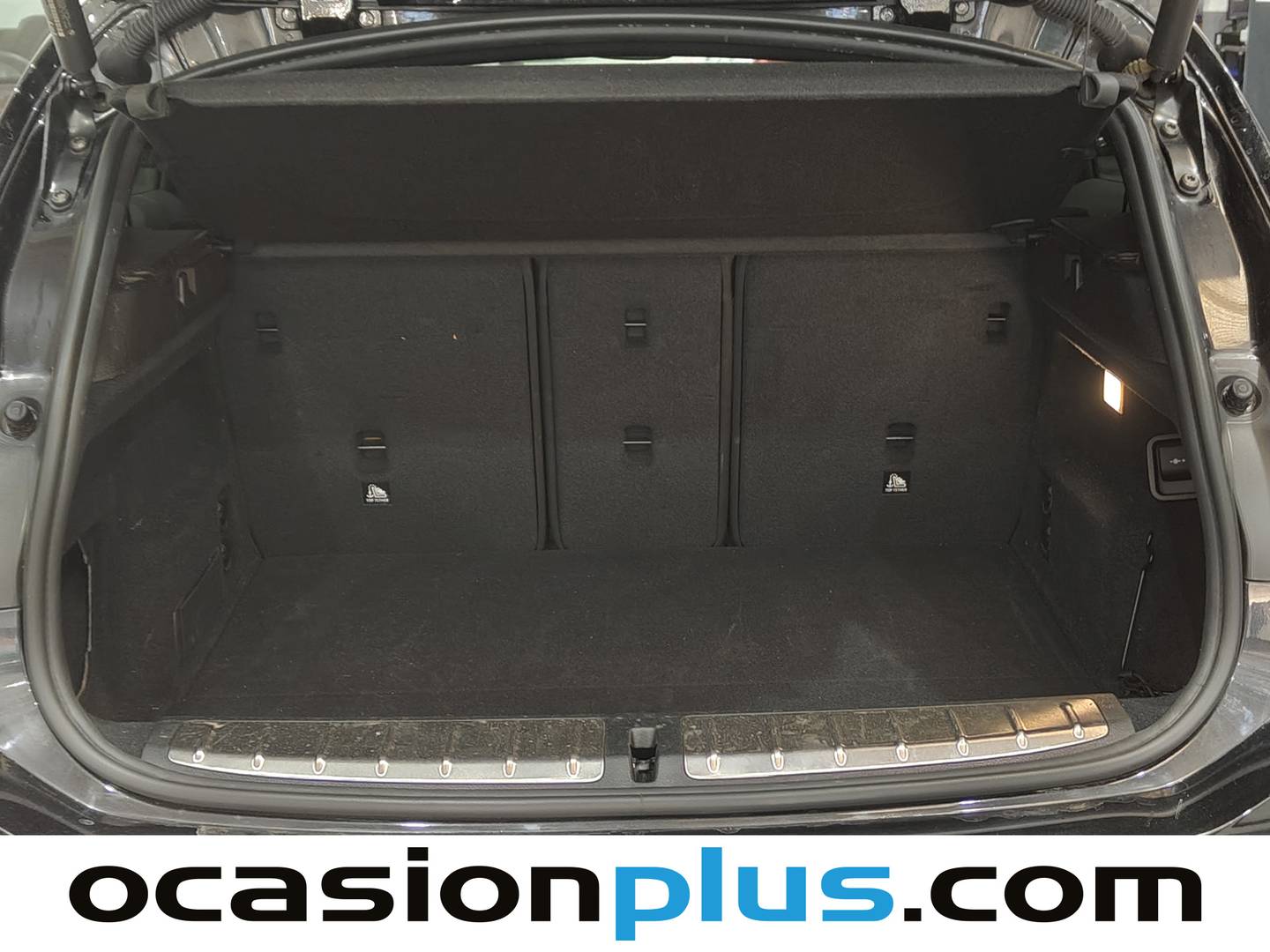 Fotos maletero BMW X2 BMW X2 sDrive18i (140 CV)