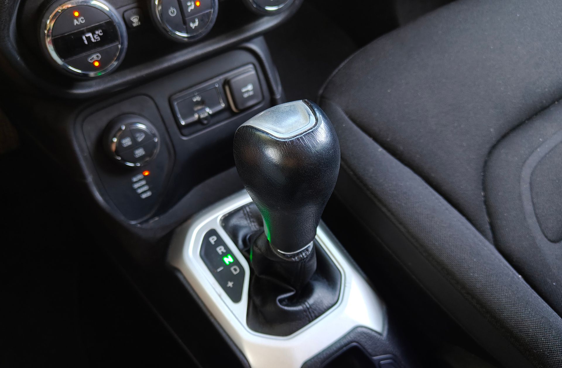 Jeep Renegade 2.0 MultiJet Limited 4x4 AD Low - foto 5