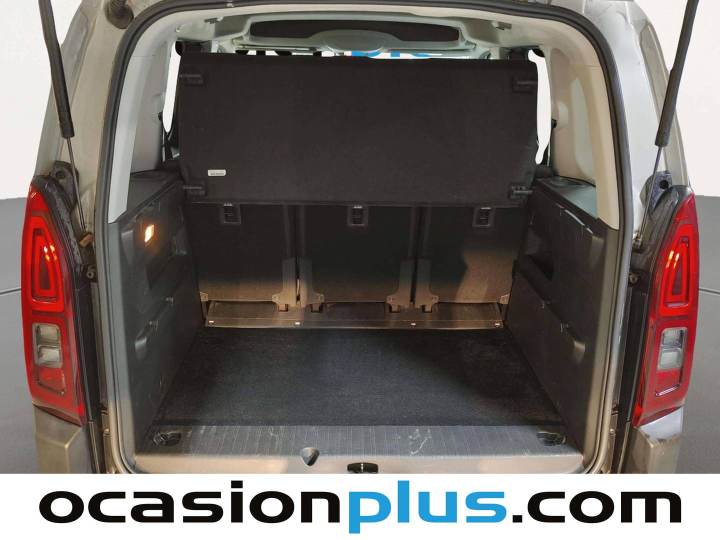 Fotos maletero Citroën Berlingo Citroën Berlingo BlueHDi 100 S&S Talla M Shine (102 CV)