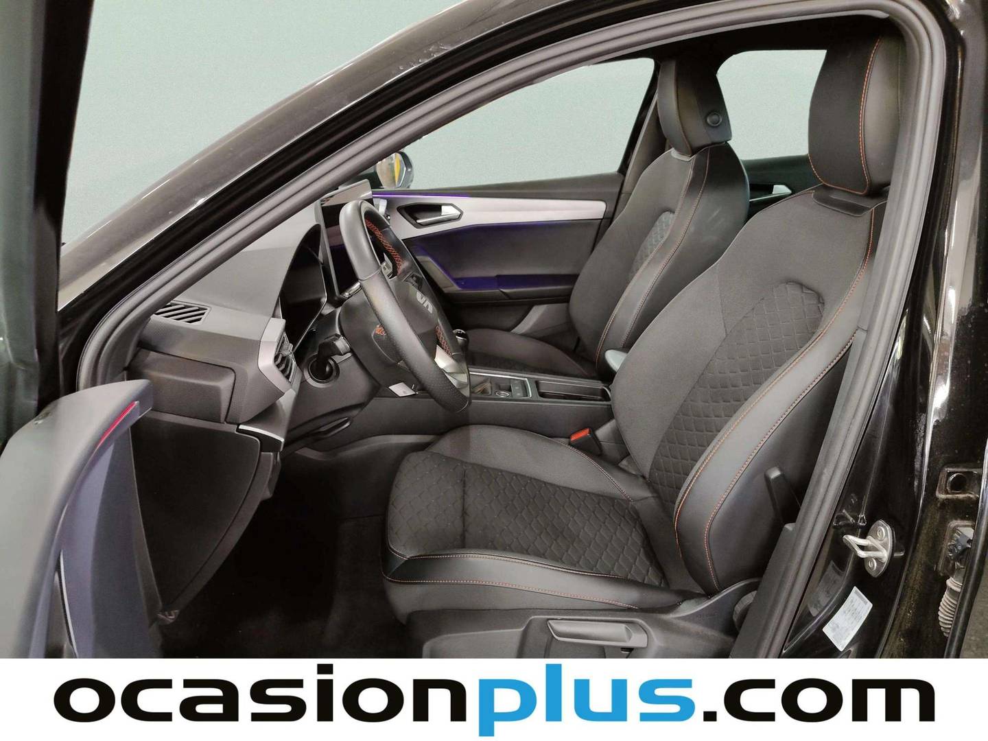 Foto asientos delanteros Seat León Seat León ST 1.5 TSI S&S FR Special Edition (150 CV)