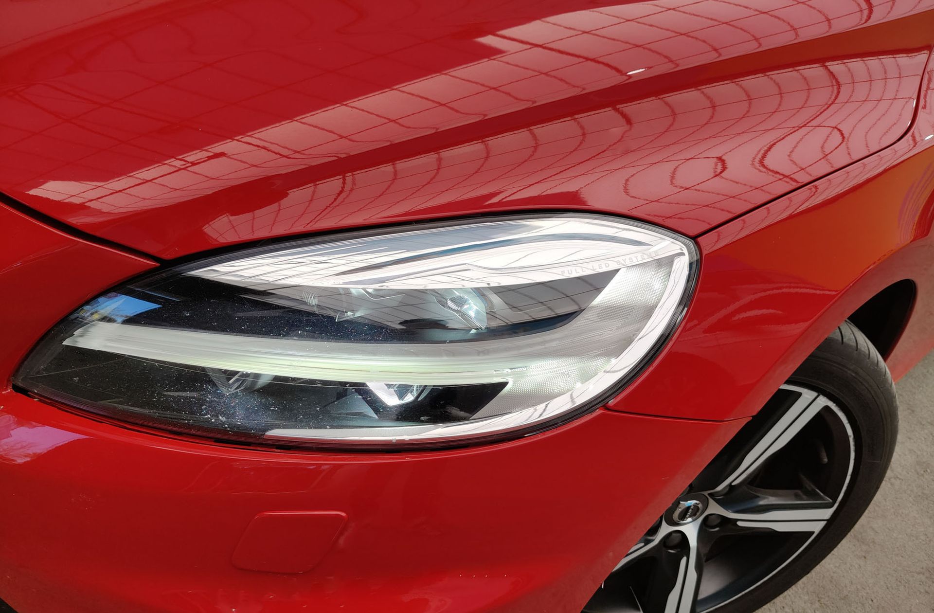 Volvo V40 R-Design Momentum - foto 14