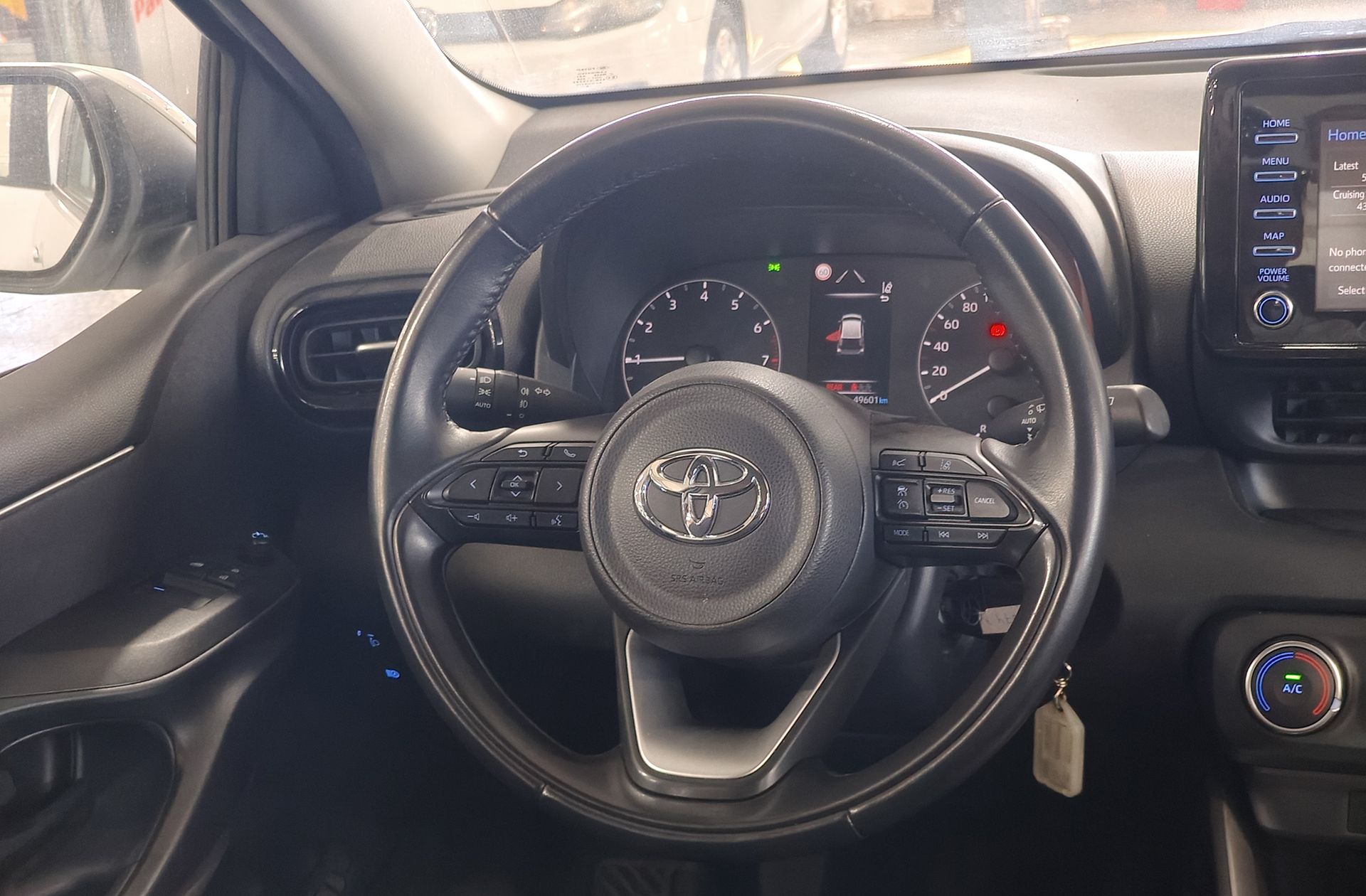 Toyota Yaris 1.0 70 Business - foto 18
