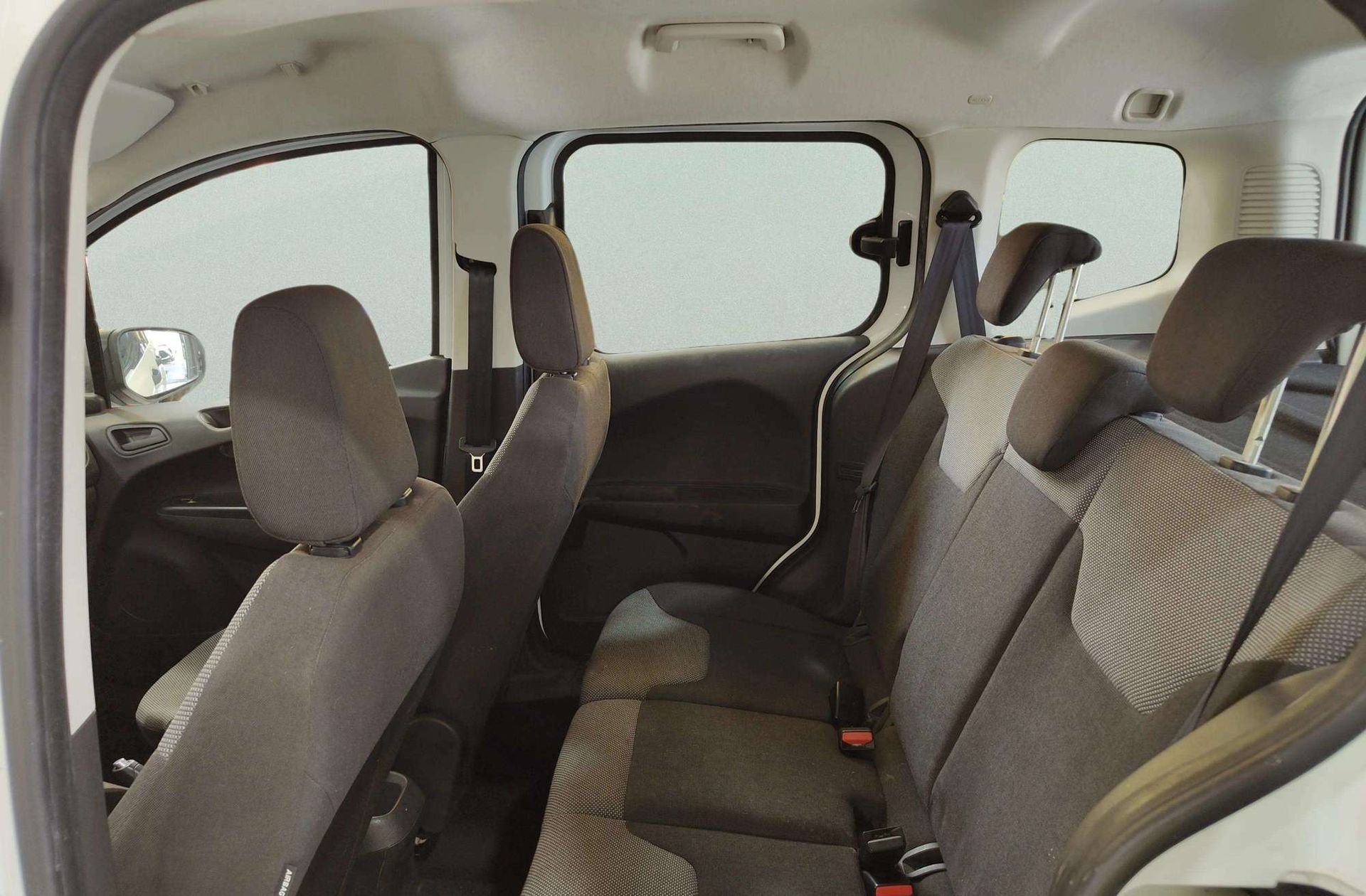 Ford Tourneo Courier 1.0 EcoBoost Ambiente - foto 9