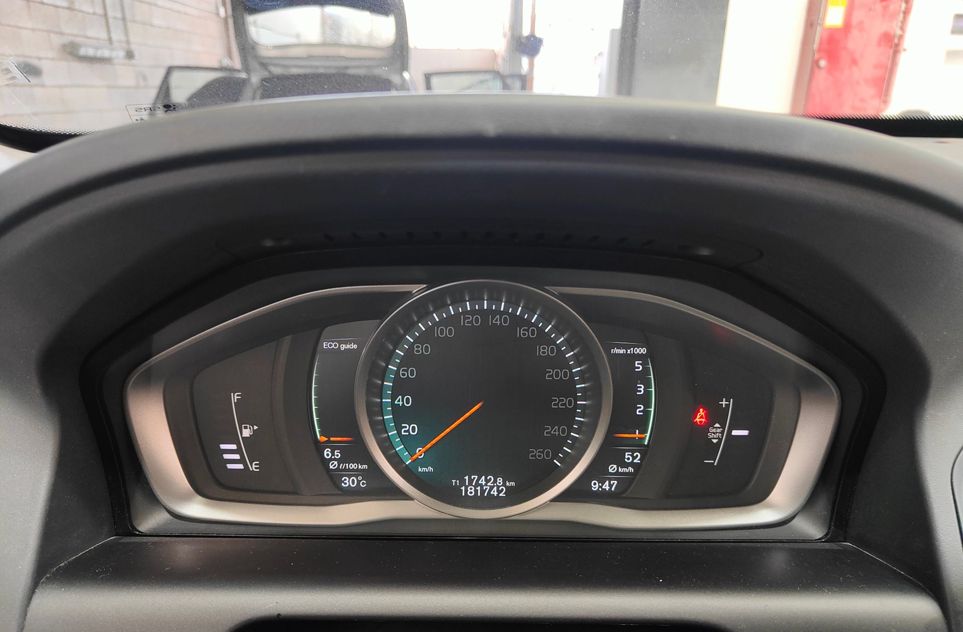 Volvo XC60 D3 Kinetic - foto 21