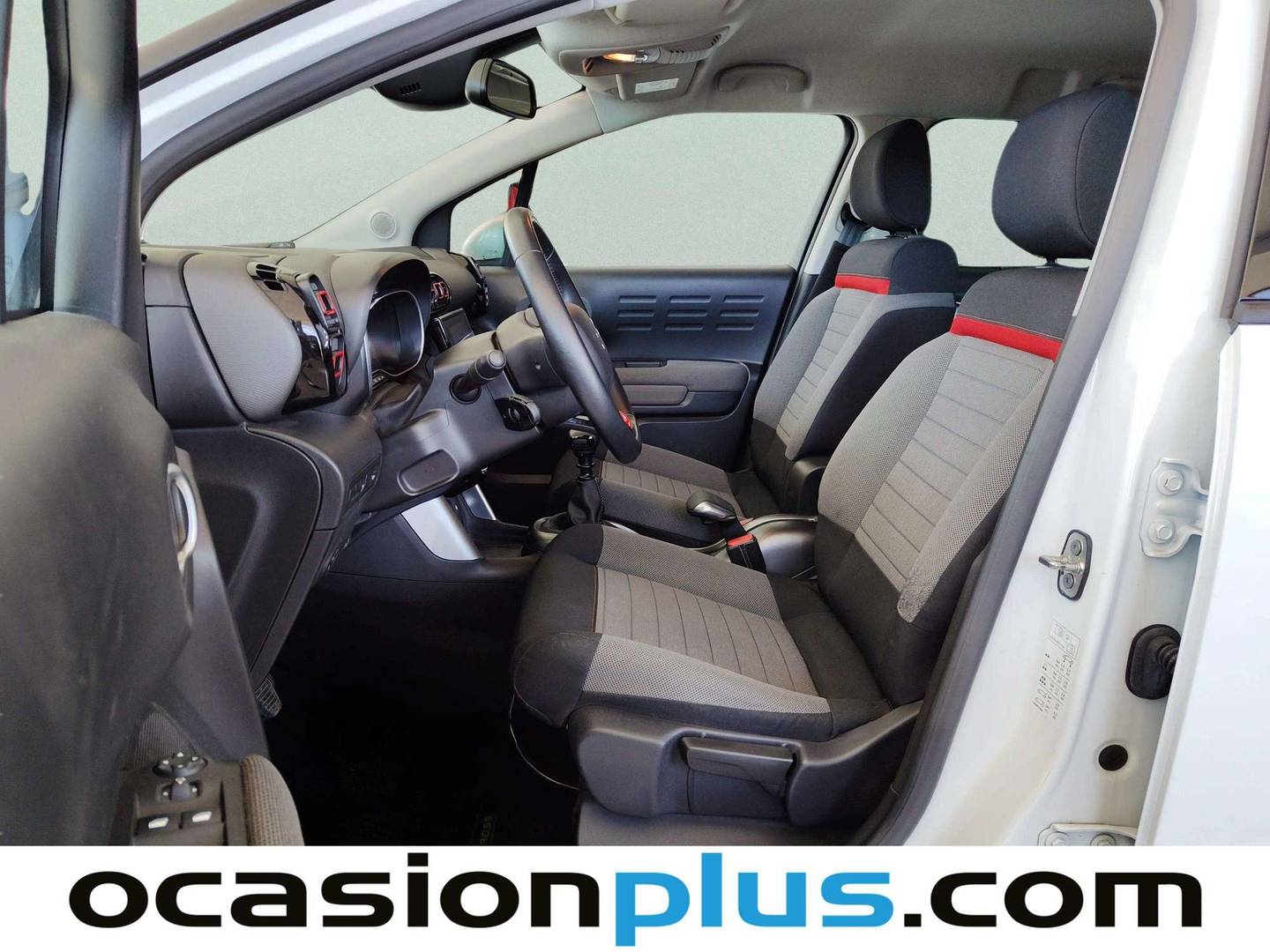 Foto asientos delanteros Citroën C3 Aircross Citroën C3 Aircross PureTech 110 S&S Shine (110 CV)
