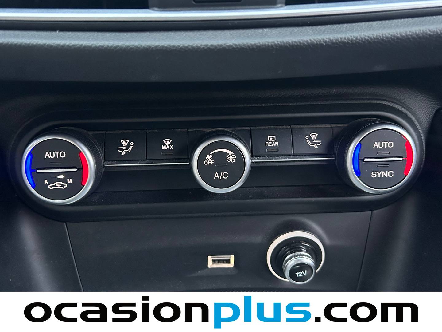 Alfa Romeo Stelvio Alfa Romeo Stelvio 2.0 Gasolina Sprint Q4 Auto (200 CV) automático