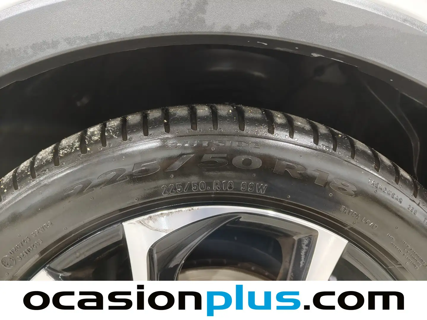 Foto Toyota C-HR Toyota C-HR 1.8 125H Advance  (122 CV)