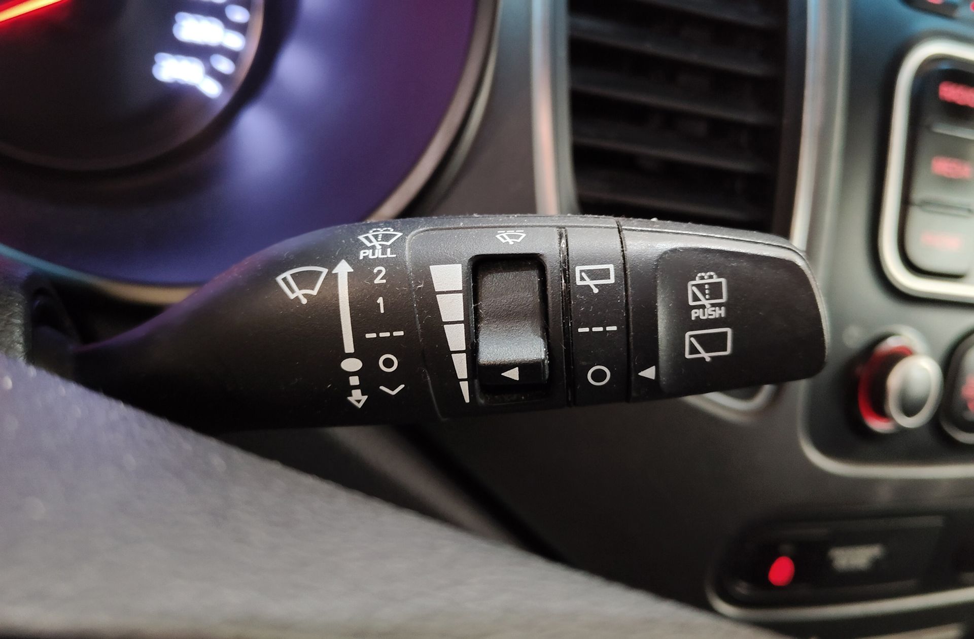 Kia Carens 1.7 CRDi VGT Concept Eco-Dynam 7 plazas - foto 27