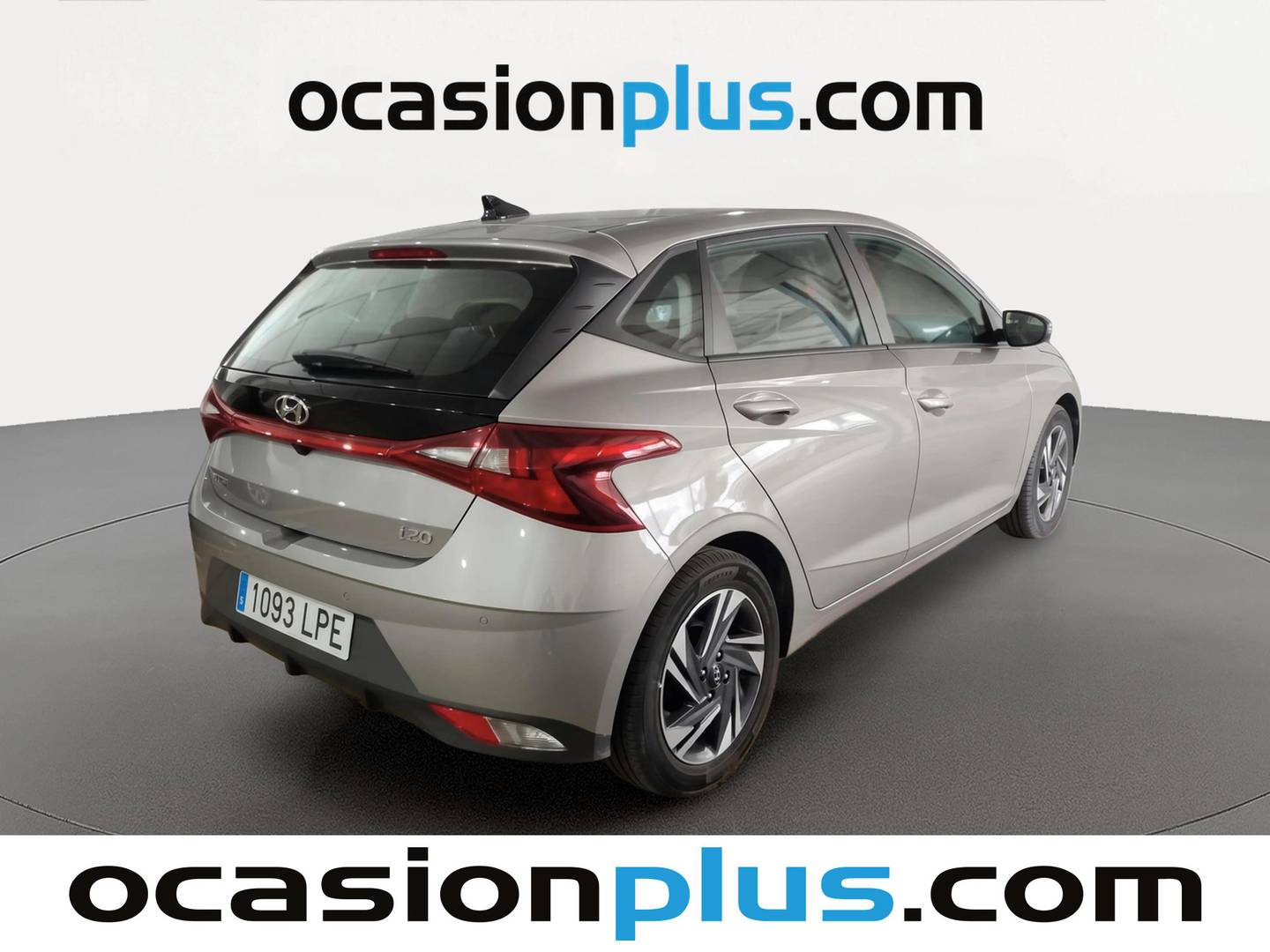 Foto trasera Hyundai i20 Hyundai i20 1.2 MPI Klass (84 CV) derecha