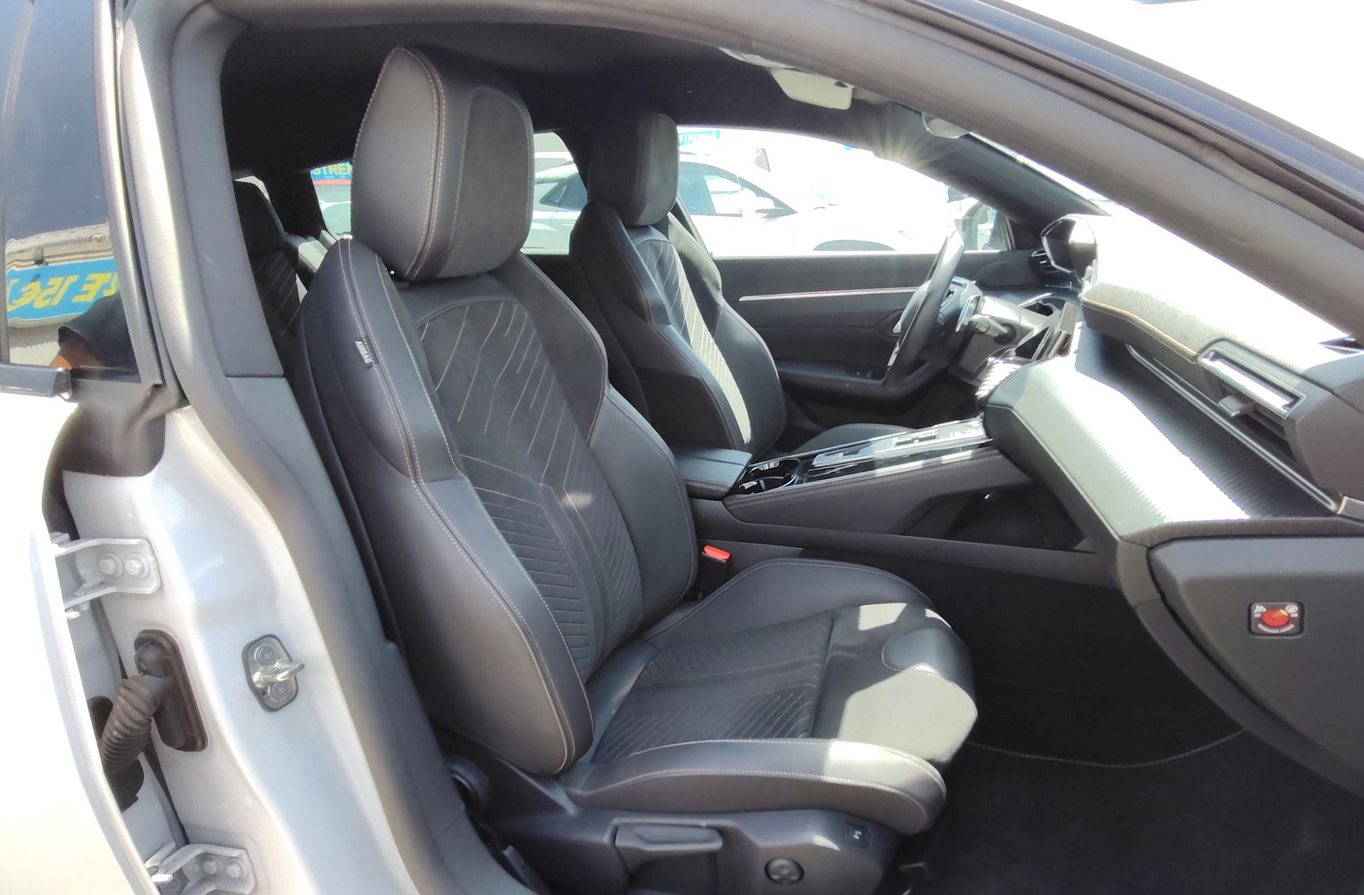 Peugeot 508 SW SW BlueHDi 130 GT EAT8 - foto 27