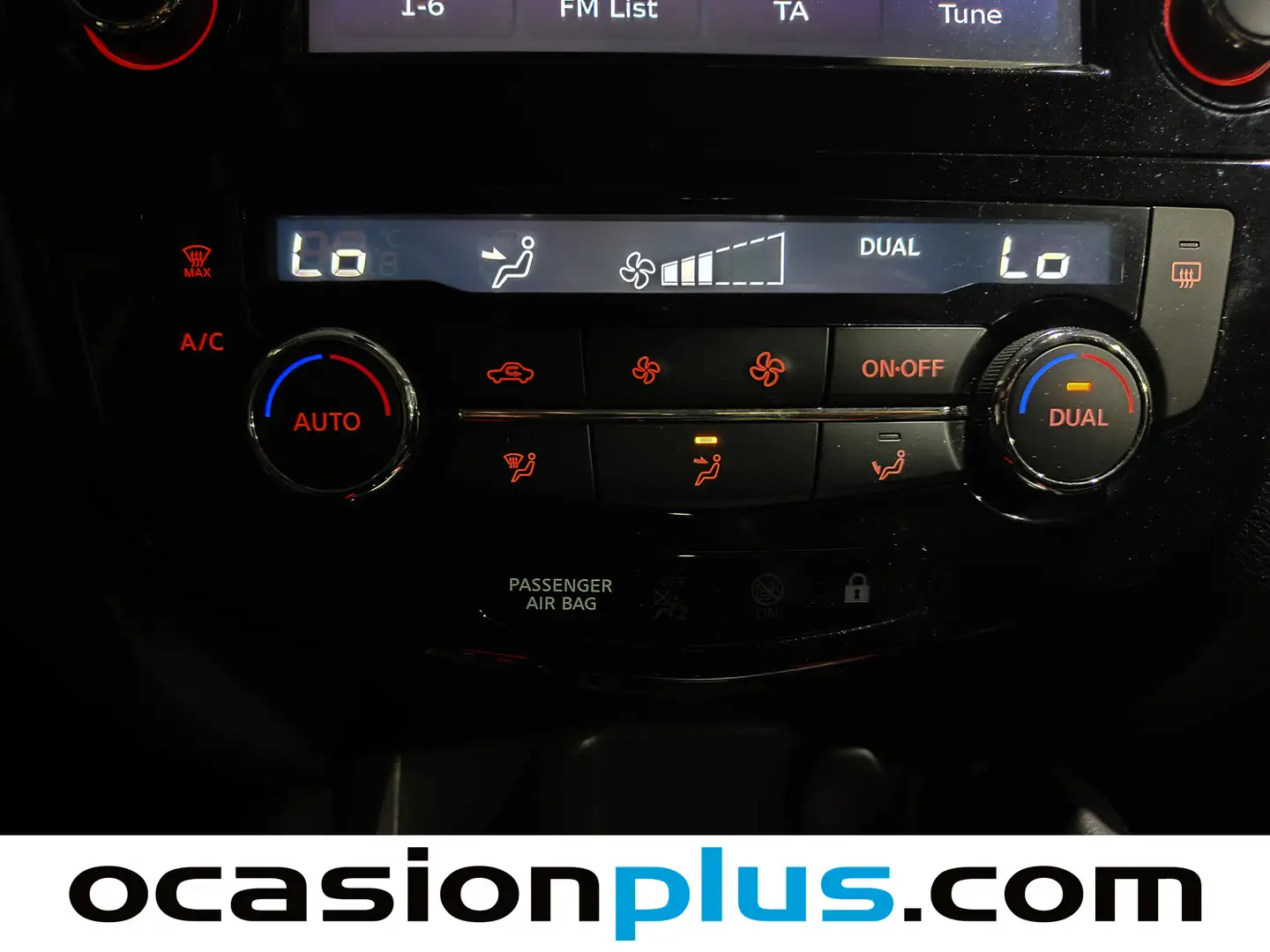 Foto Nissan QASHQAI Nissan Qashqai DIG-T 115 N-Connecta 4x2 XTronic (115 CV)