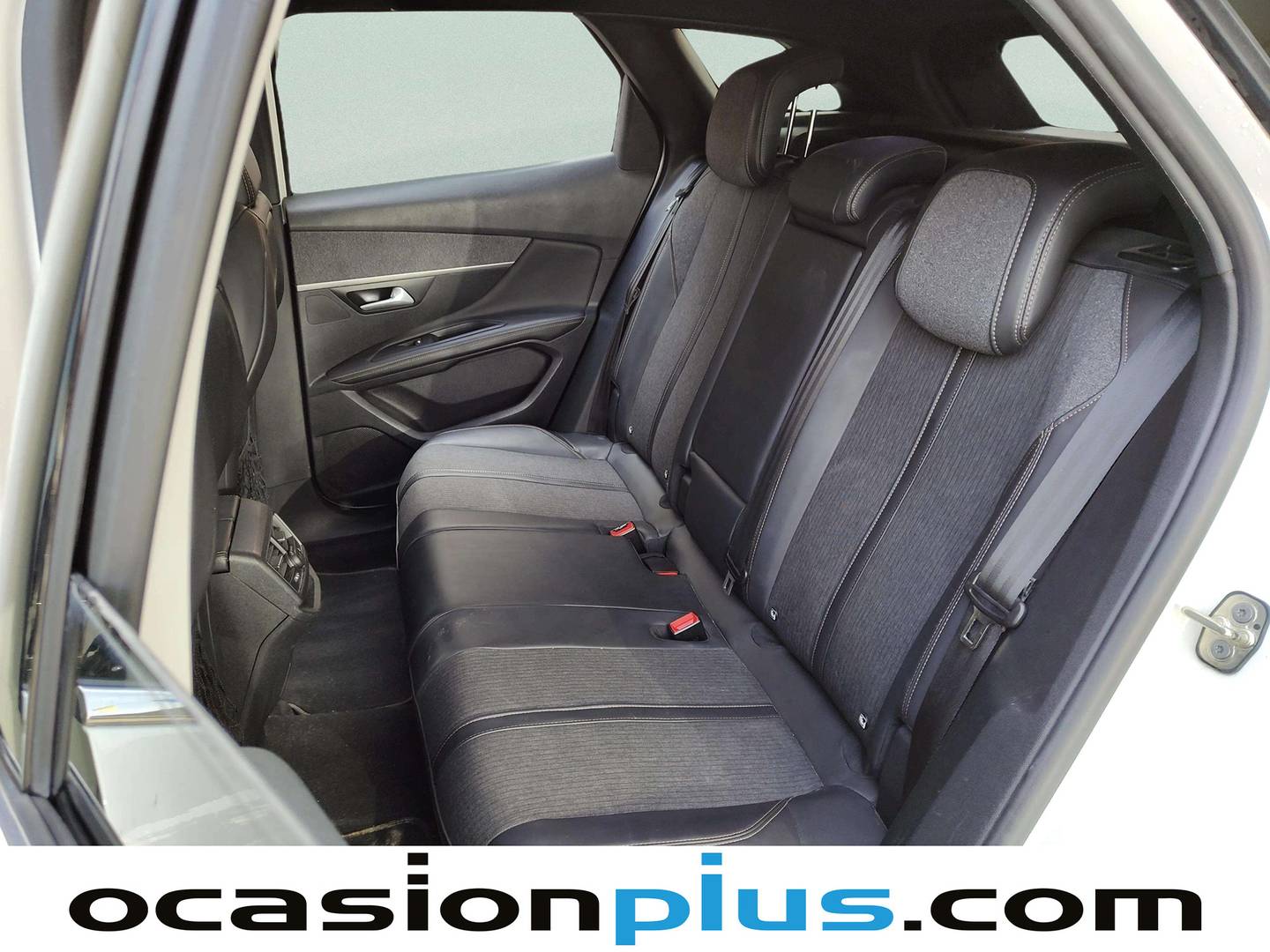 Foto asientos traseros Peugeot 3008 Peugeot 3008 BlueHDI 130 S&S GT Line (130 CV)