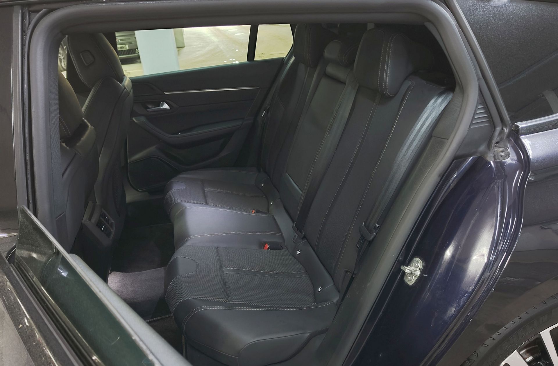 Peugeot 508 SW SW BlueHDi 130 GT EAT8 - foto 14