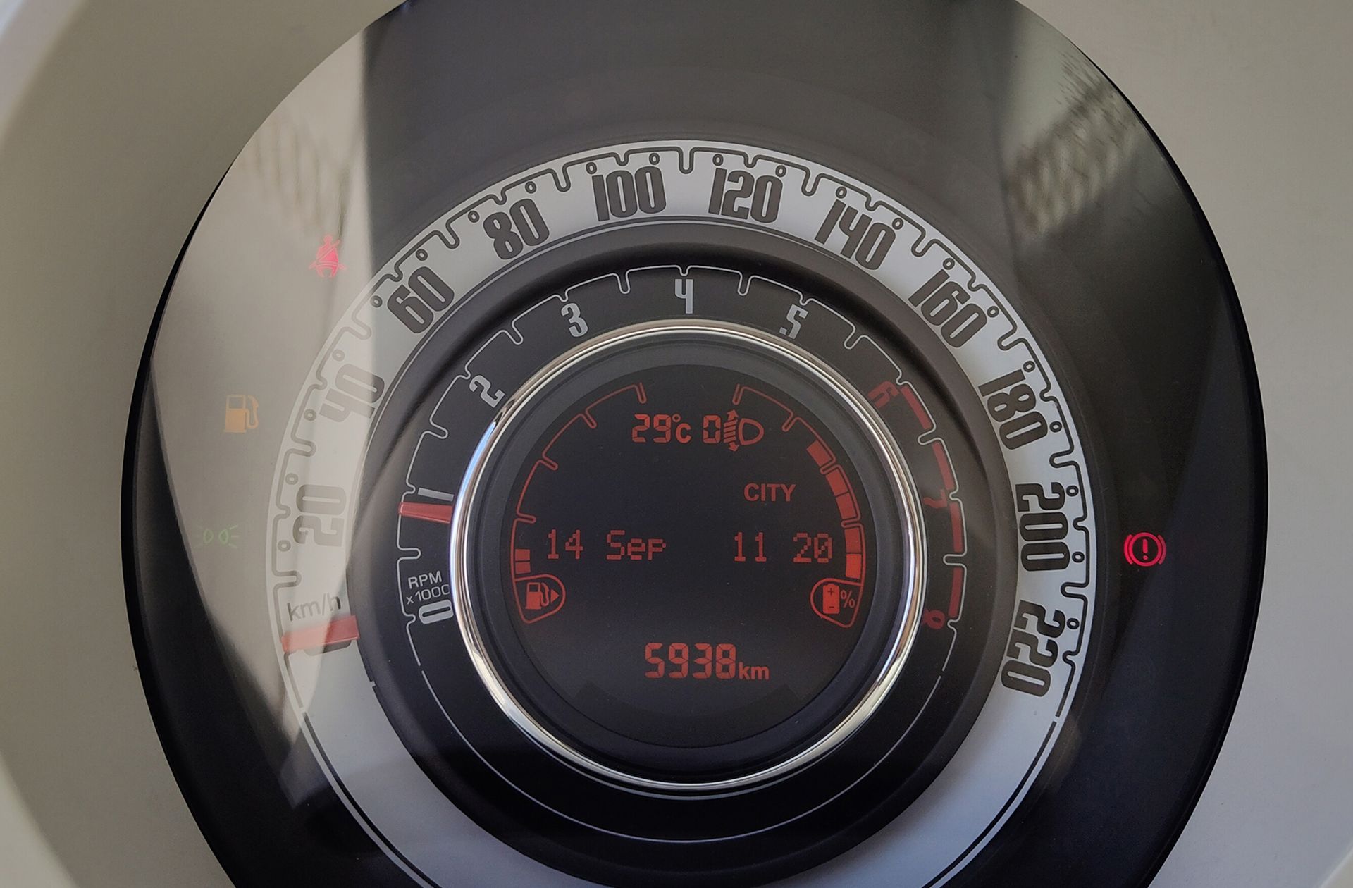 Fiat 500 1.0 Hybrid Monotrim Style - foto 17