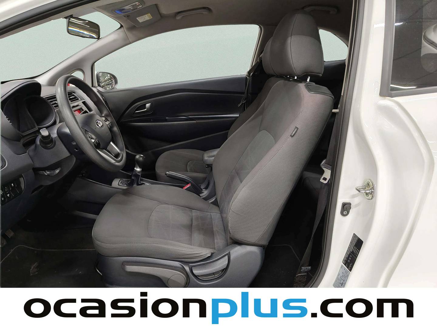 Foto asientos delanteros KIA Rio KIA Rio 1.2 CVVT Concept (85 CV)