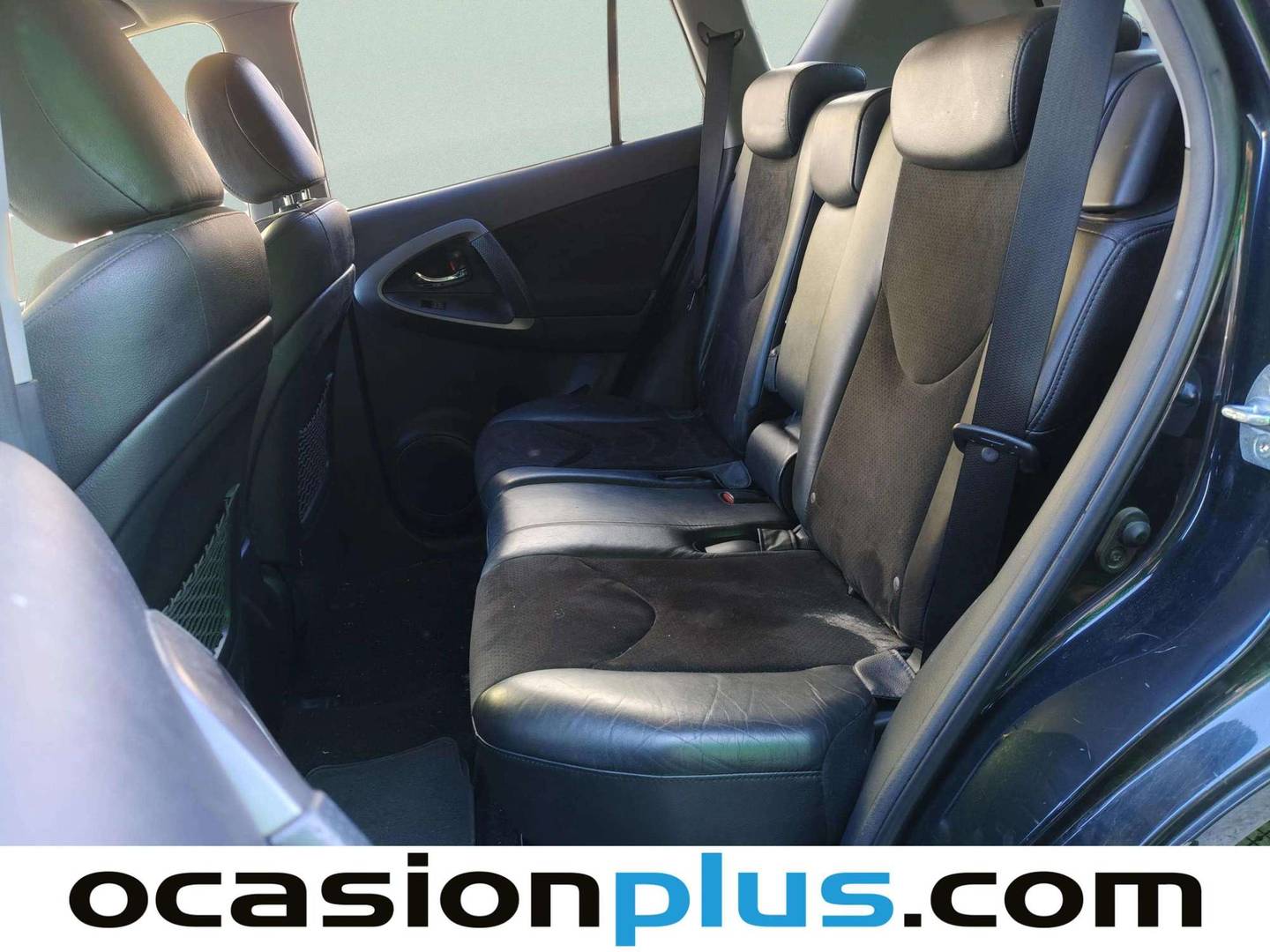 Foto asientos traseros Toyota Rav4 Toyota Rav4 2.2D-4D Advance 4x2 (150 CV)