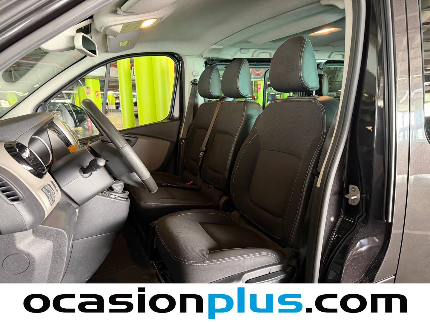 Foto asientos traseros Renault Trafic Renault Trafic Passenger Passenger dCi 145 Combi9 TT Energy L (145 CV) 9 Plazas