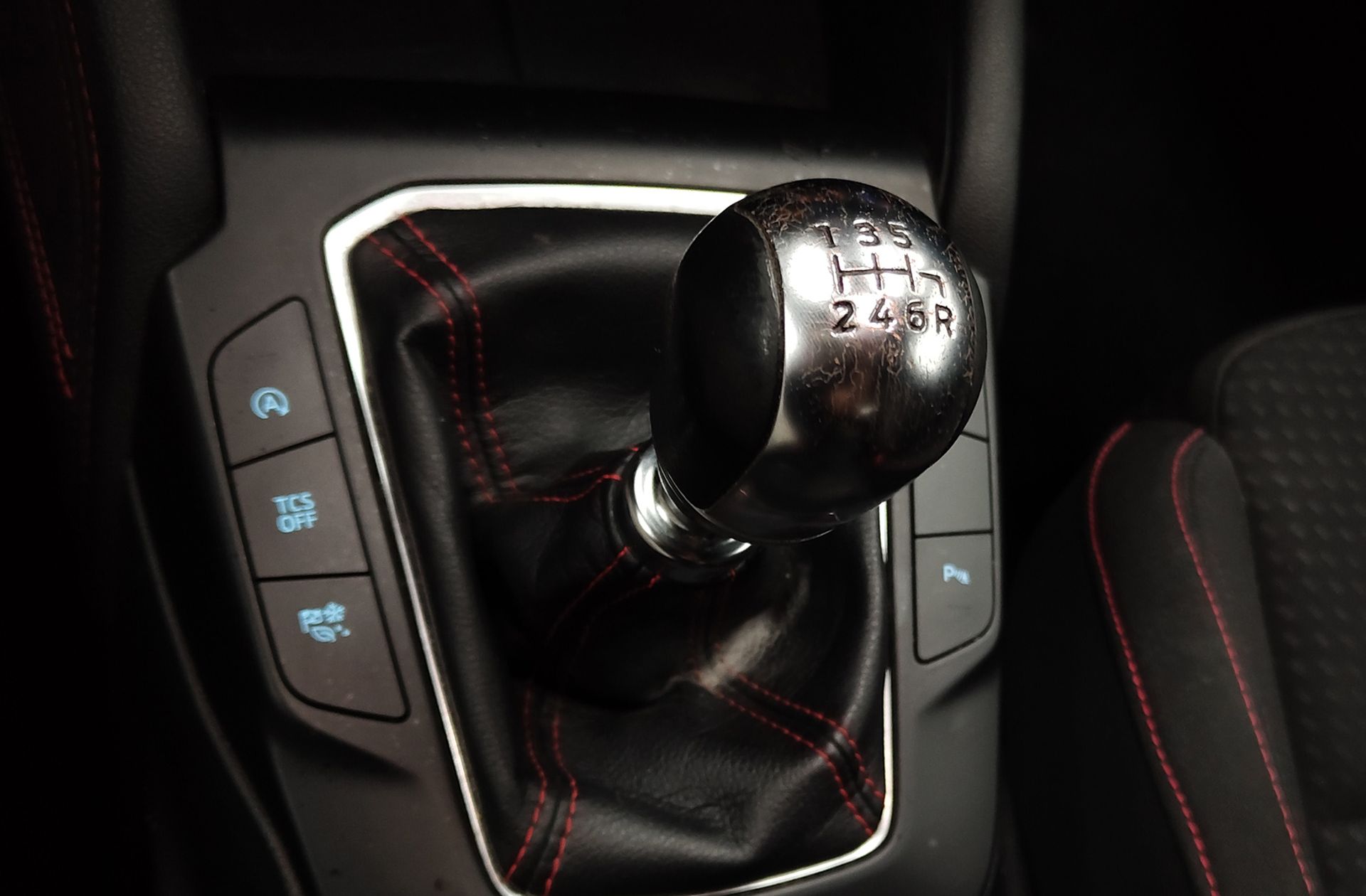 Ford Focus 1.0 EcoBoost ST-Line - foto 5