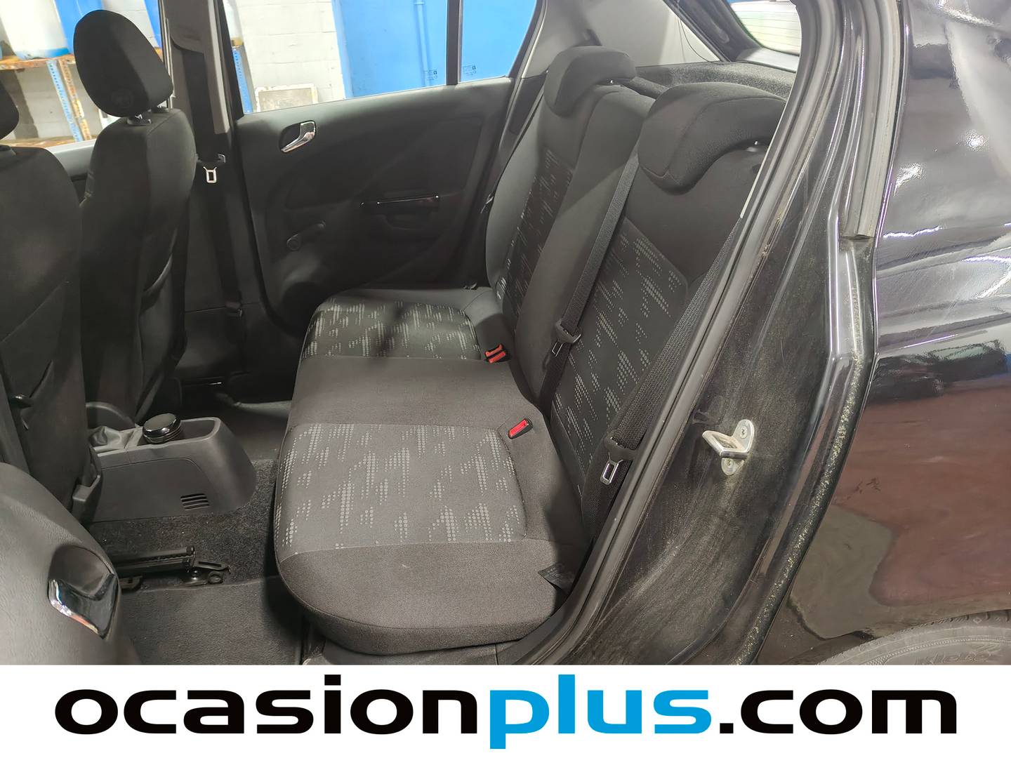 Foto asientos traseros Opel Corsa Opel Corsa 1.2 C'Mon (85 CV)