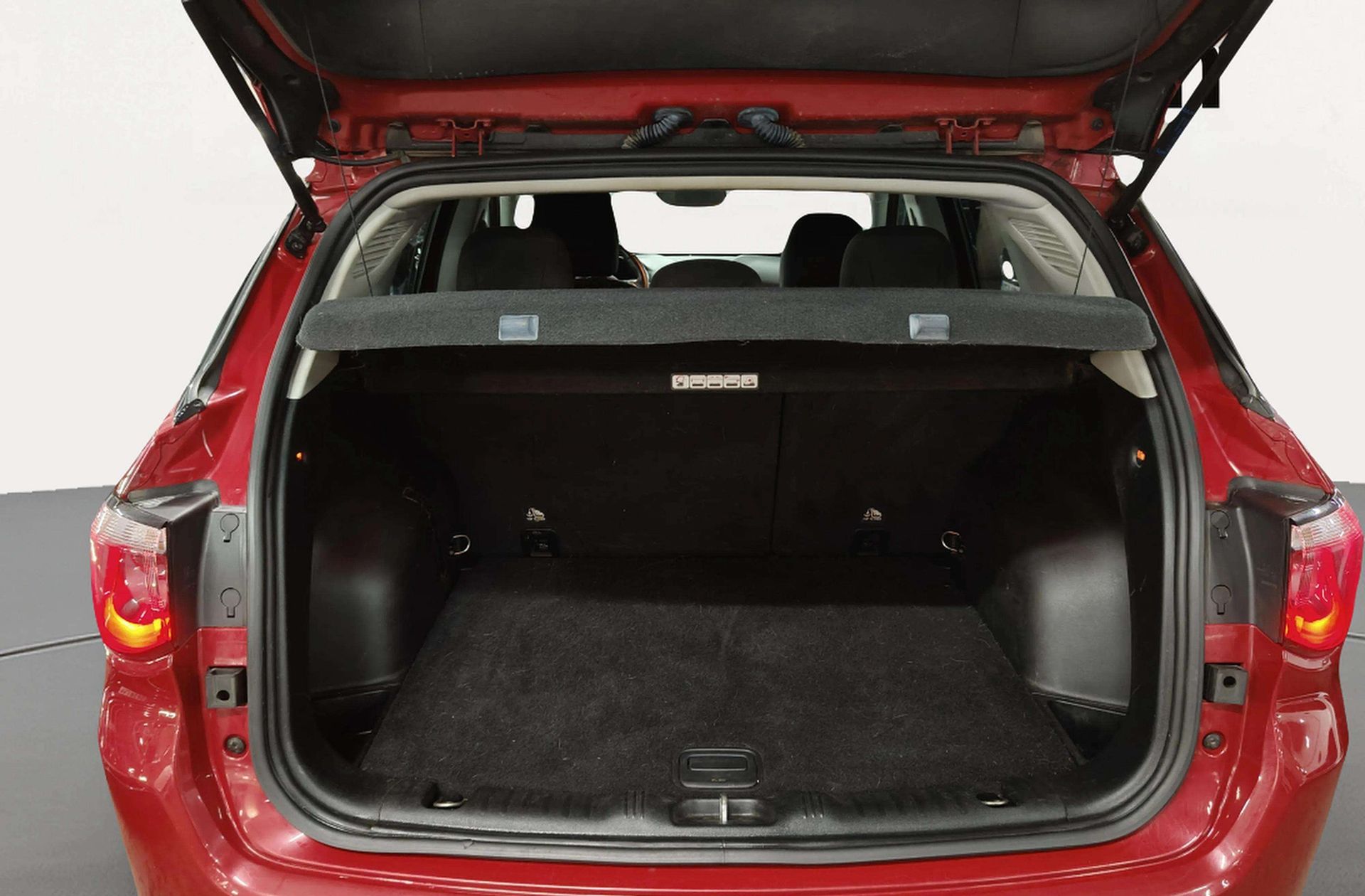 Jeep Compass 1.4 MultiAir Sport 4x2 - foto 12