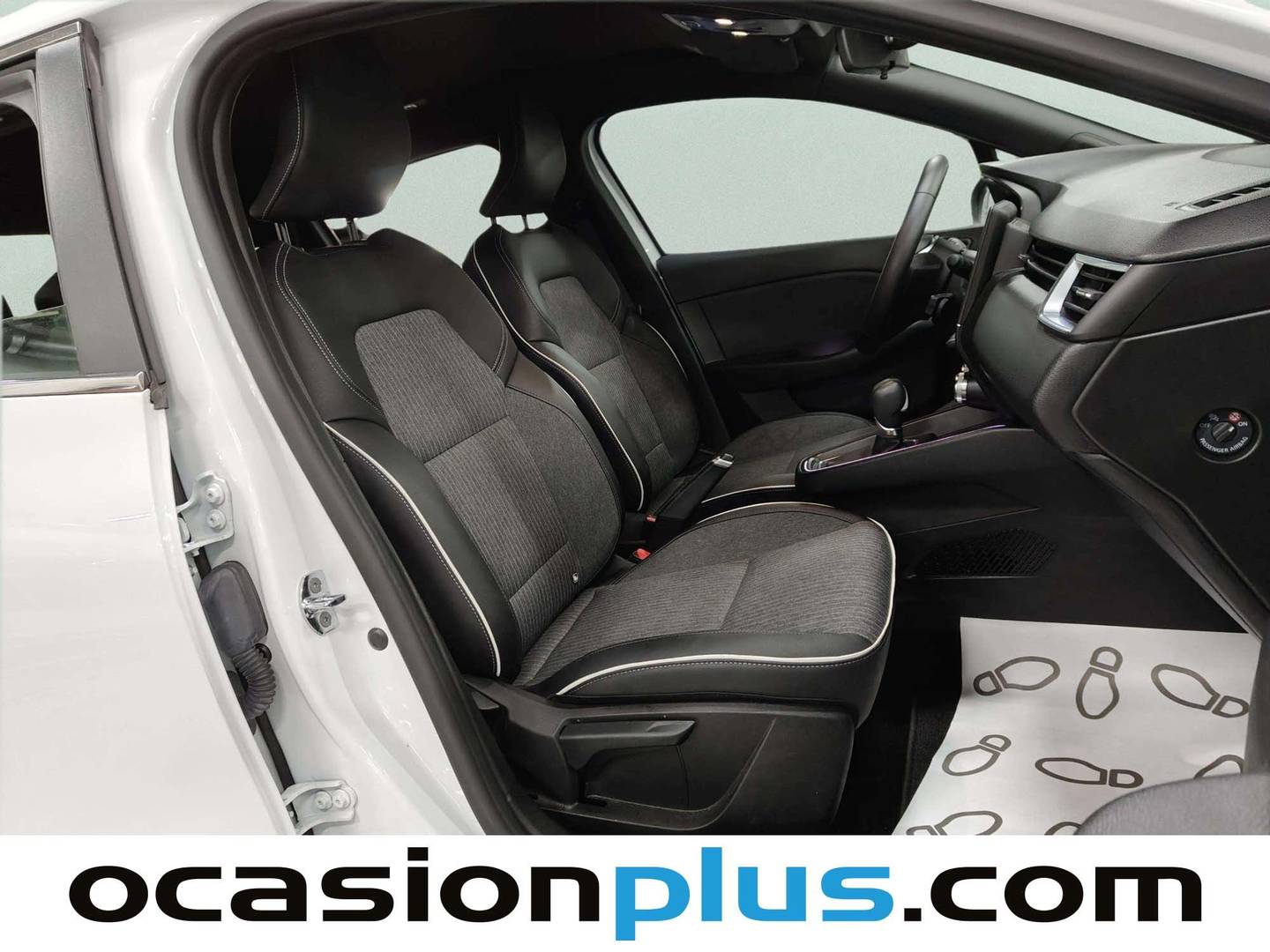 Foto Renault Clio RENAULT Clio Zen TCe (90CV) X-Tronic