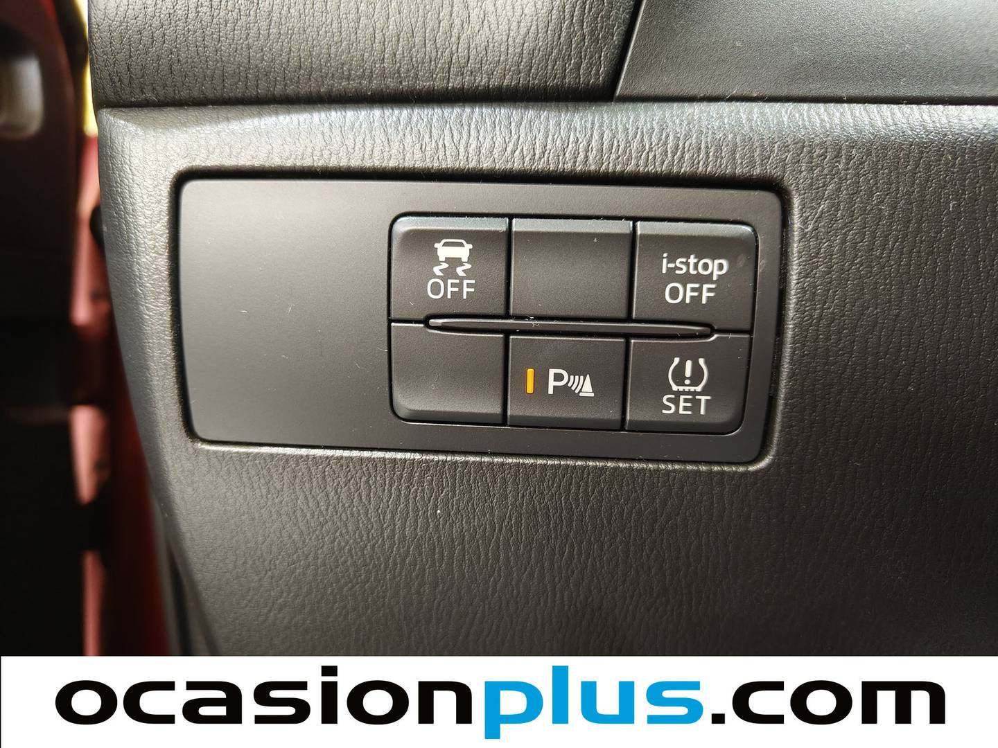 Equipamiento del Mazda Mazda3 Mazda Mazda 3 2.2 DE MT Black Tech Edition (150 CV)