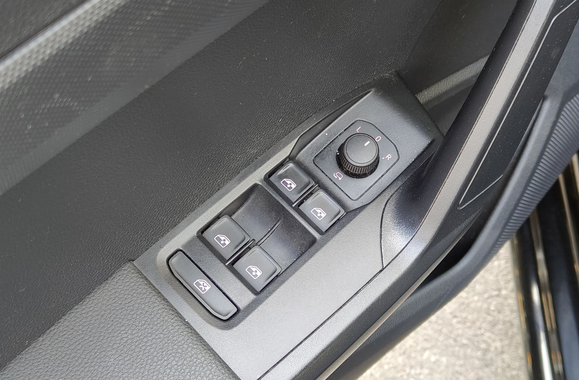 SEAT Ibiza 1.0 TSI Style XL - foto 24