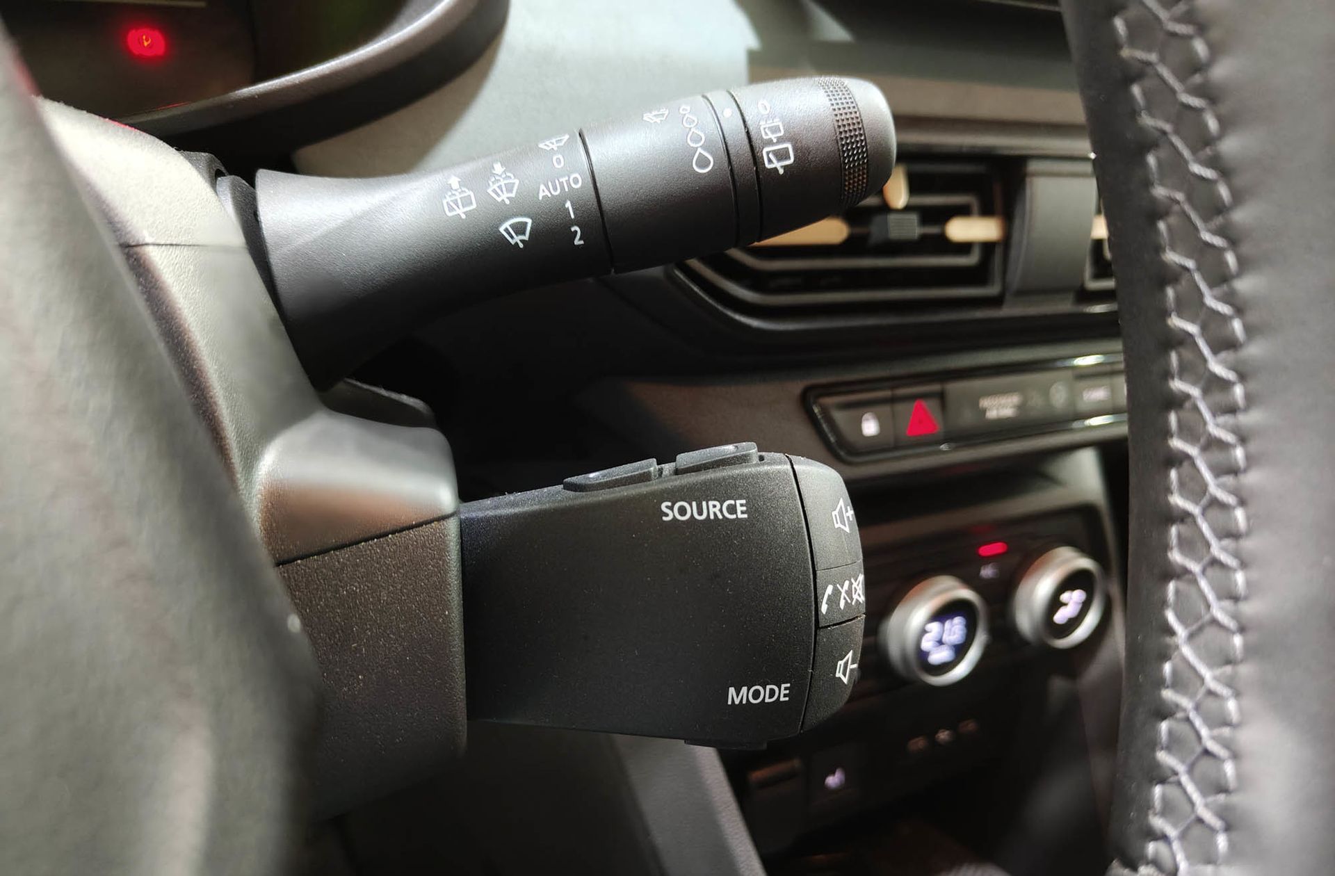 Dacia Jogger Extreme Hybrid 7 plazas - foto 28