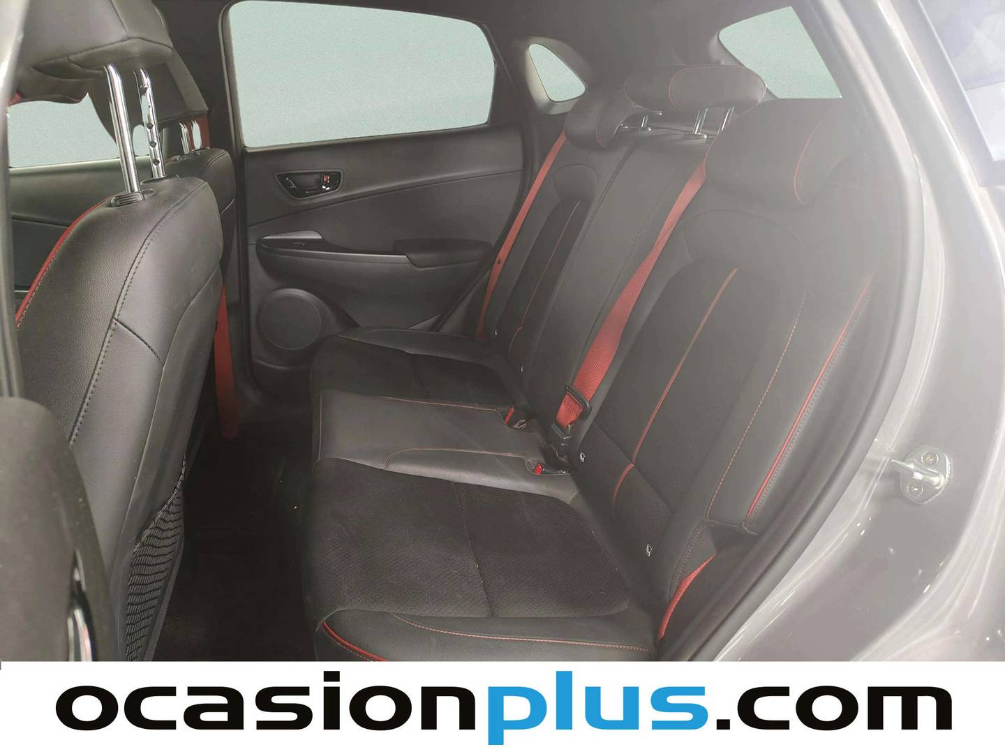 Foto asientos traseros Hyundai Kona Hyundai Kona 1.6 GDI HEV Tecno Red DT (141 CV)