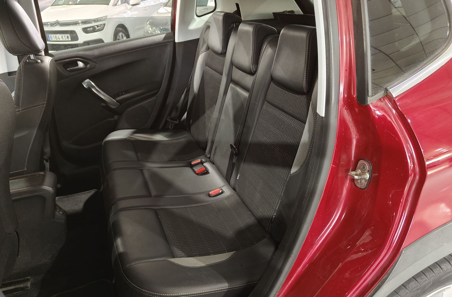 Peugeot 2008 BlueHDi 120 Allure - foto 12