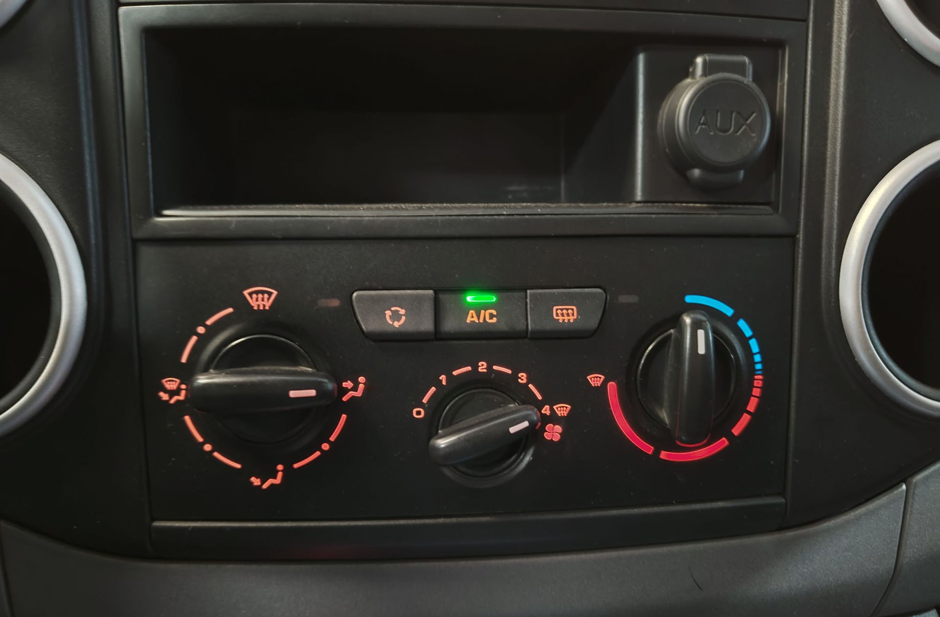 Citroën Berlingo Combi BlueHDi 100 Multispace Live Edition - foto 20