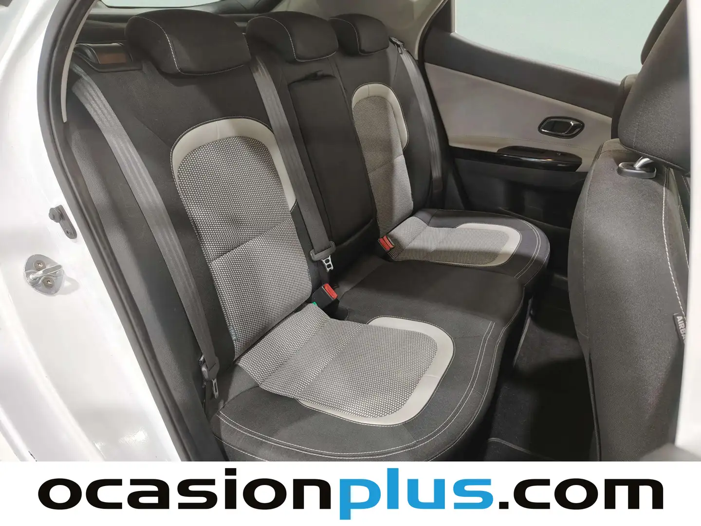 Foto KIA Ceed Kia Ceed 1.6 CRDi VGT x-Tech16 Eco-Dynamics (136 CV)