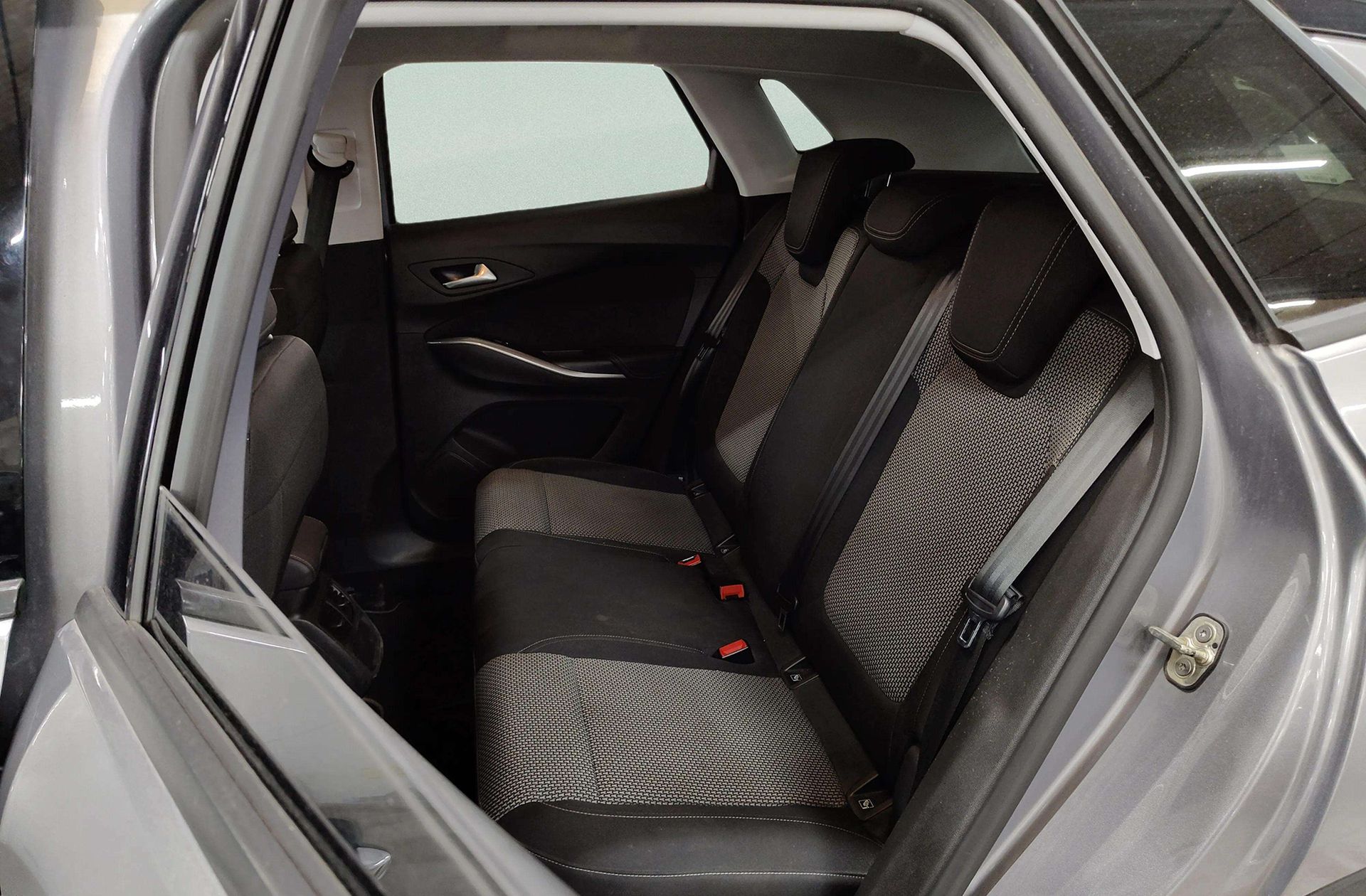 Opel Grandland 1.2 Turbo Selective - foto 11