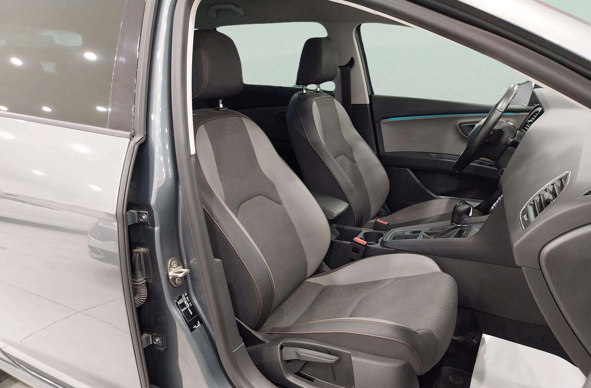 SEAT León ST 1.8 TSI X-perience Titan Desert 4Drive DSG - foto 18