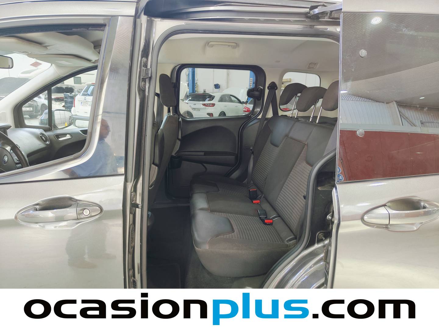 Foto asientos traseros Ford Tourneo Courier Ford Tourneo Courier 1.0 EcoBoost Sport (100 CV)
