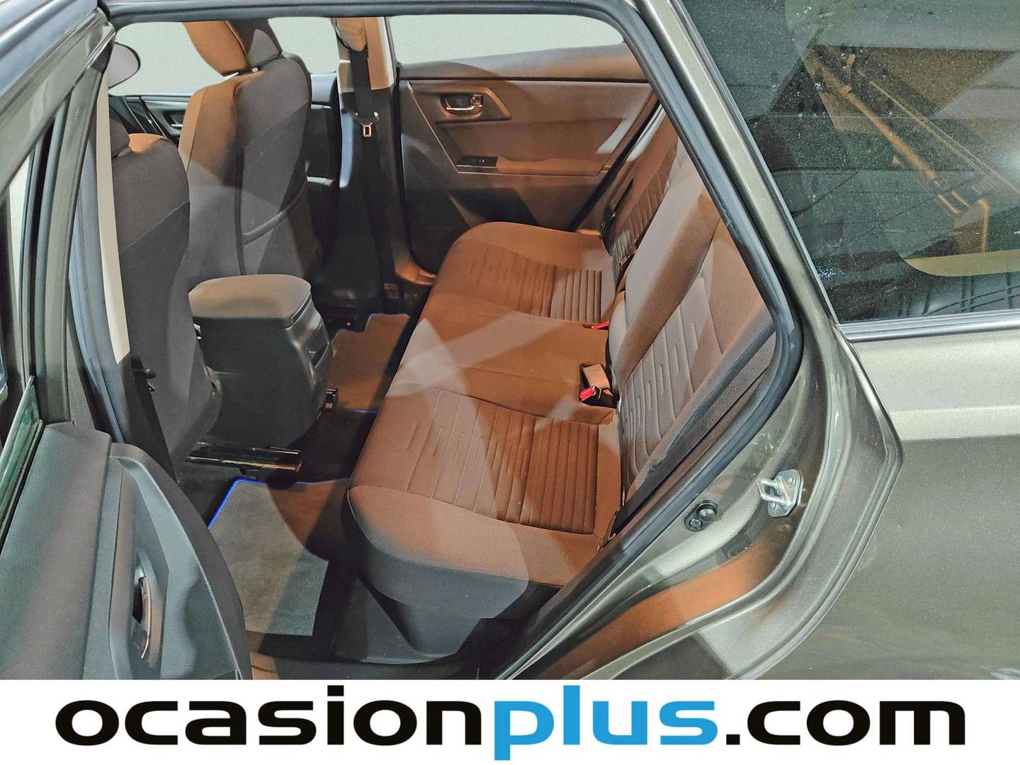 Foto Toyota Auris Toyota Auris 140H Touring Sports Active (136 CV)