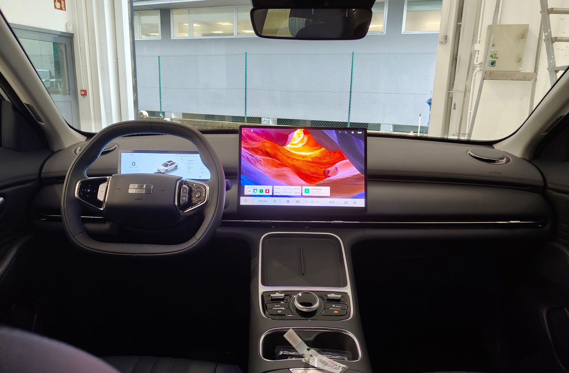 Geely Starray EM-i 1.5 PHEV Pro - foto 6