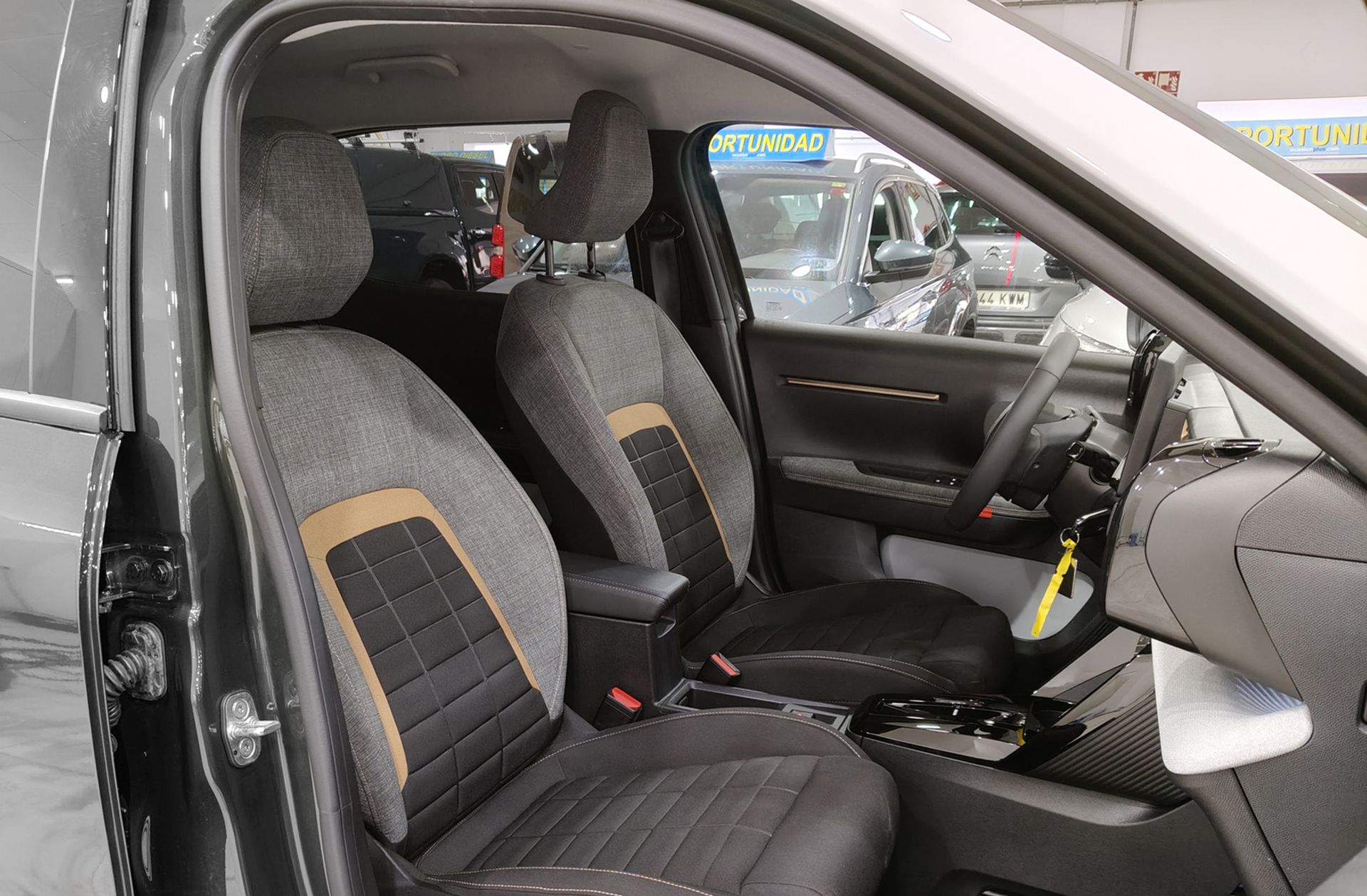 Citroën C3 Aircross Hybrid 145 Plus e-DCS6 - foto 16