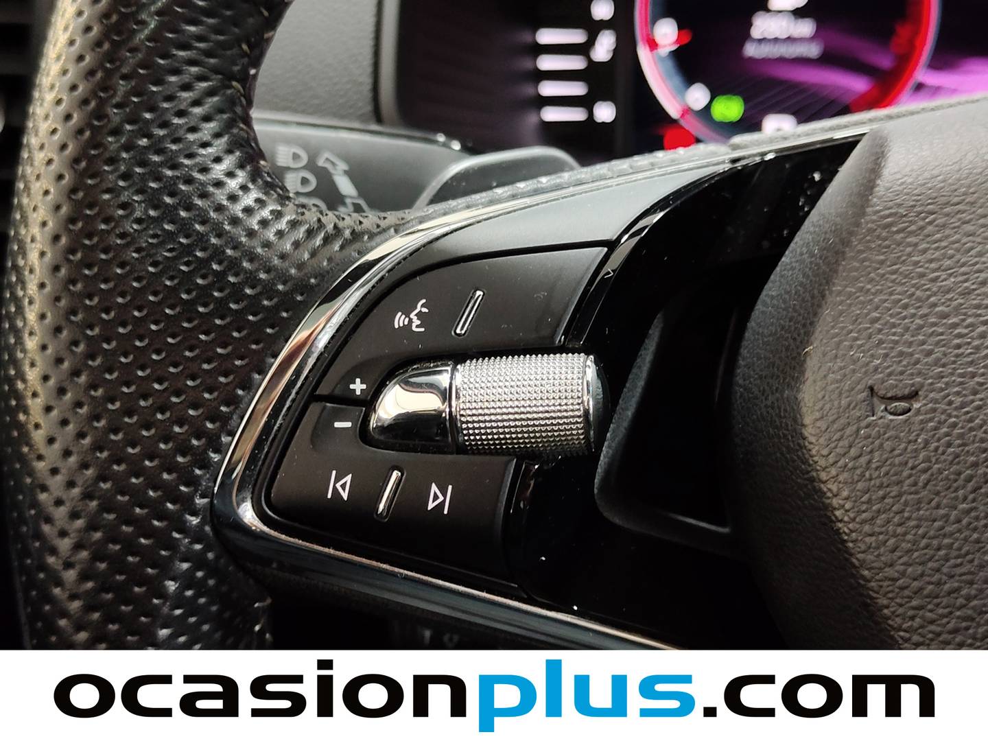 Foto Skoda Karoq Skoda Karoq 1.5 TSI ACT Sportline DSG (150 CV)