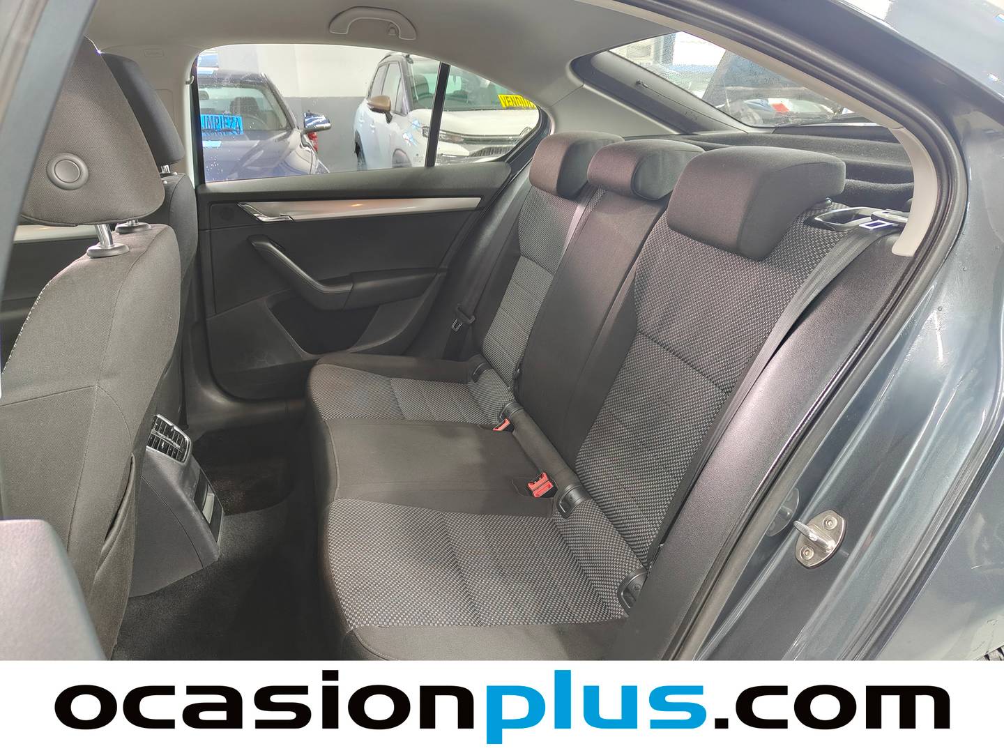 Foto asientos traseros Skoda Octavia Skoda Octavia 1.6 TDI CR Ambition (110 CV)