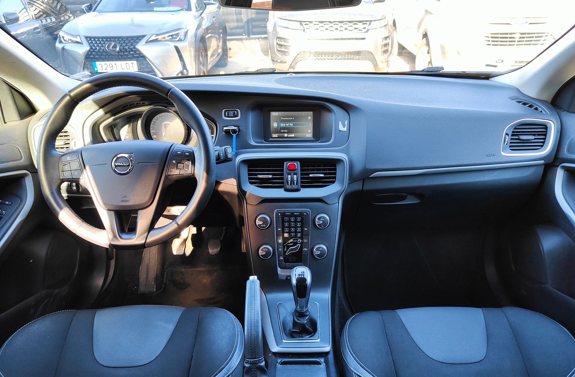 Volvo V40 T2 Kinetic - foto 6