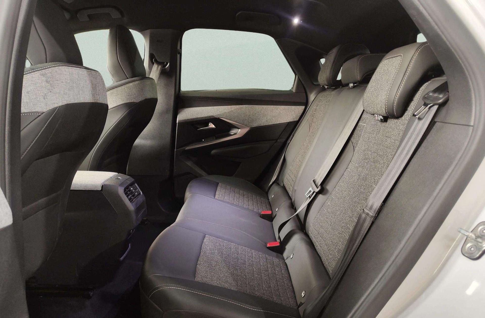 Peugeot 3008 145 Allure eDCS6 - foto 13