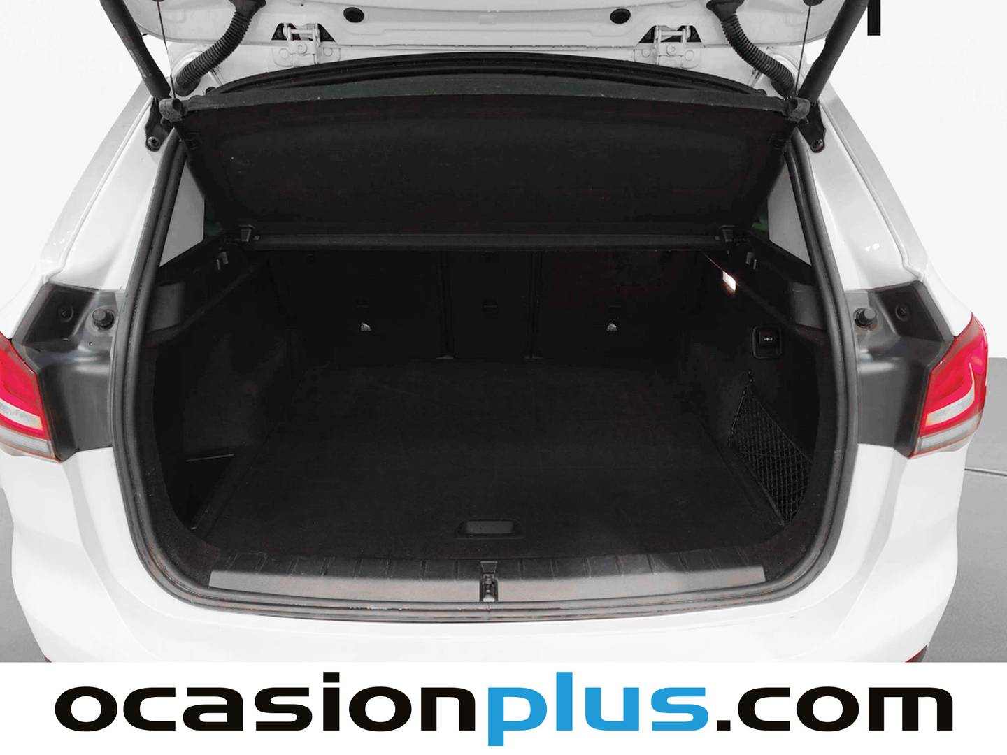Fotos maletero BMW X1 BMW X1 sDrive18d (150 CV)