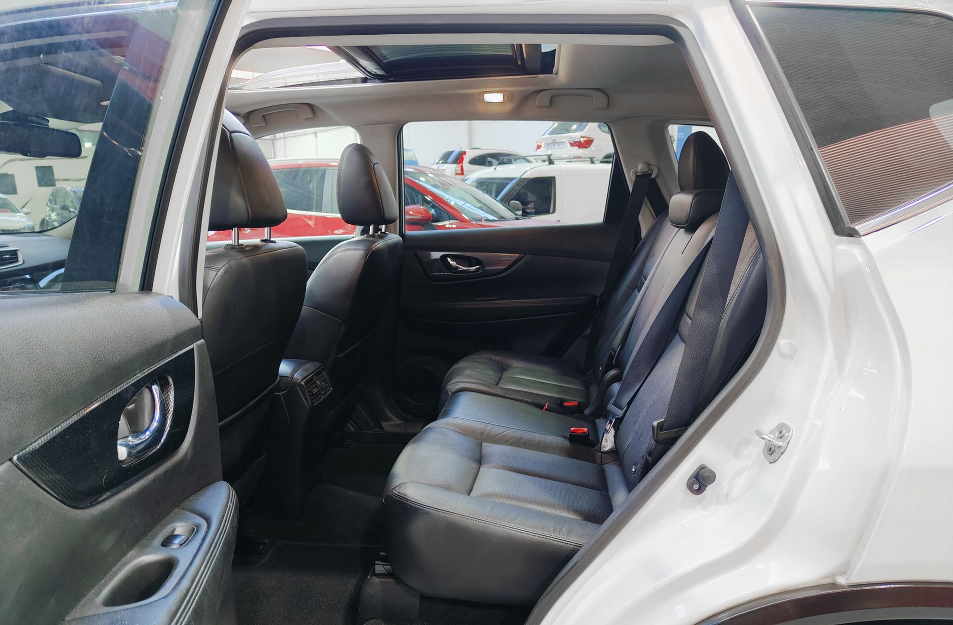 Nissan X-Trail 1.6 dCi Tekna 4x2 - foto 15